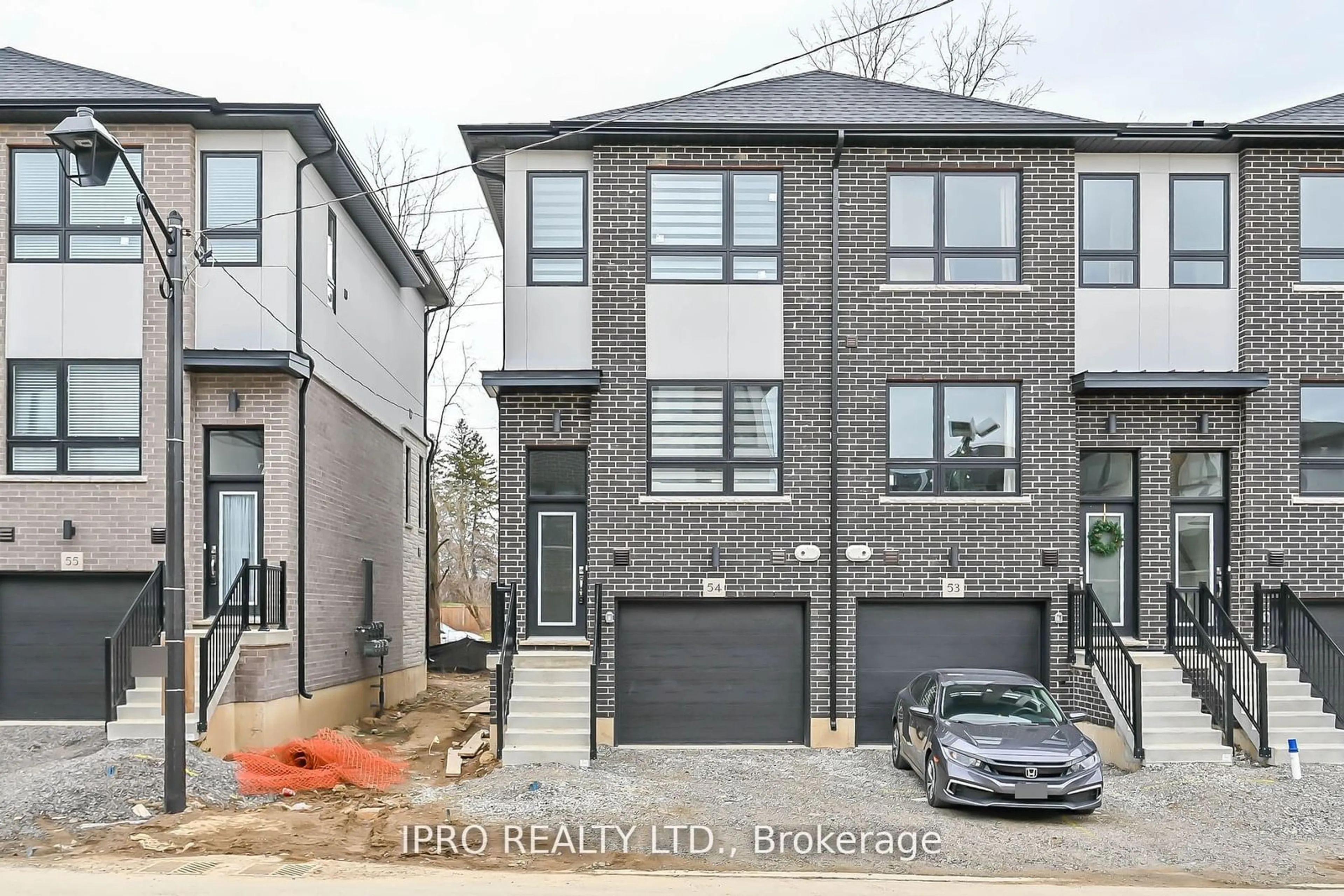 A pic from exterior of the house or condo for 720 Grey St #54, Brantford Ontario N3S 0K2