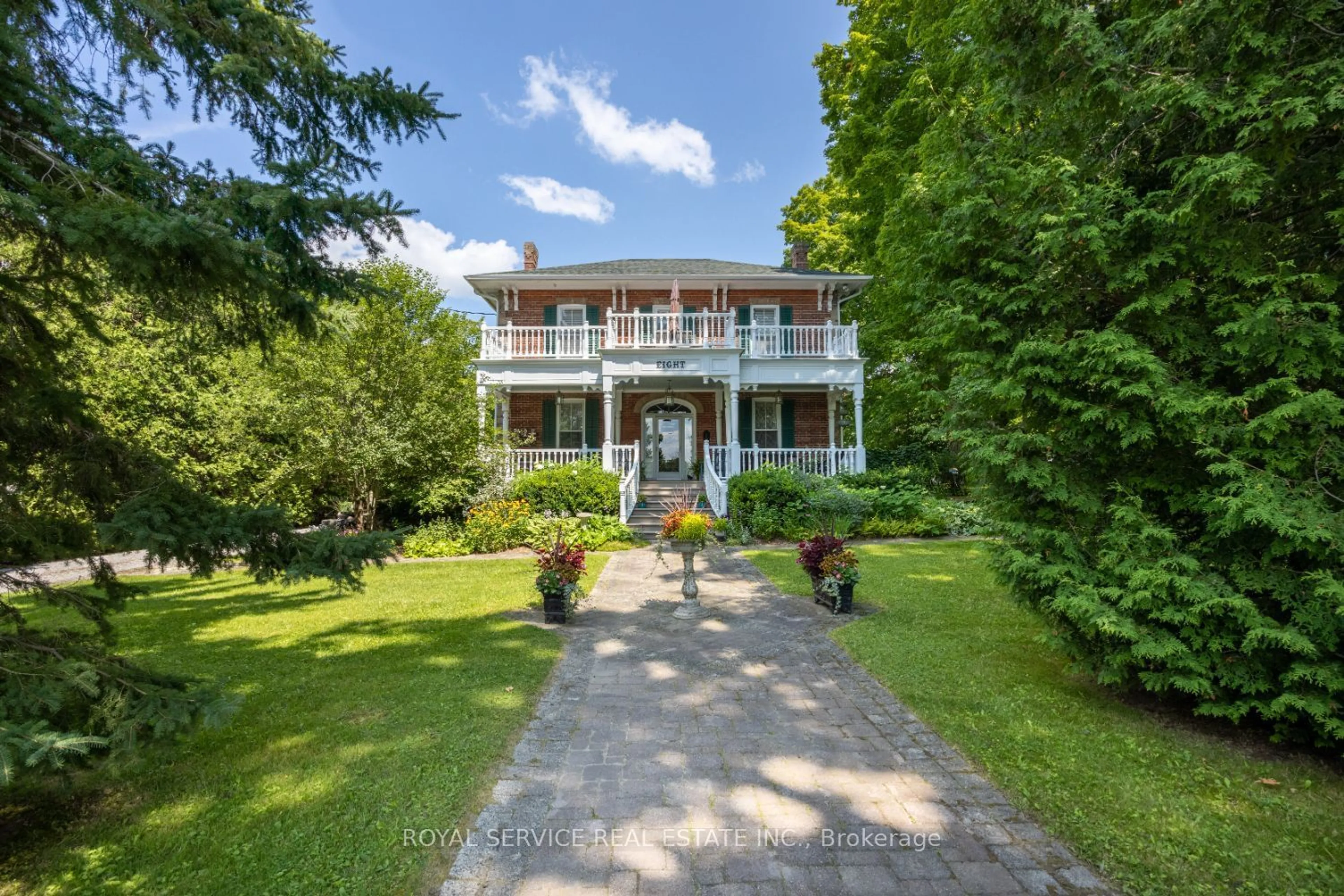 Outside view for 8 Gravel Rd, Cavan Monaghan Ontario L0A 1G0