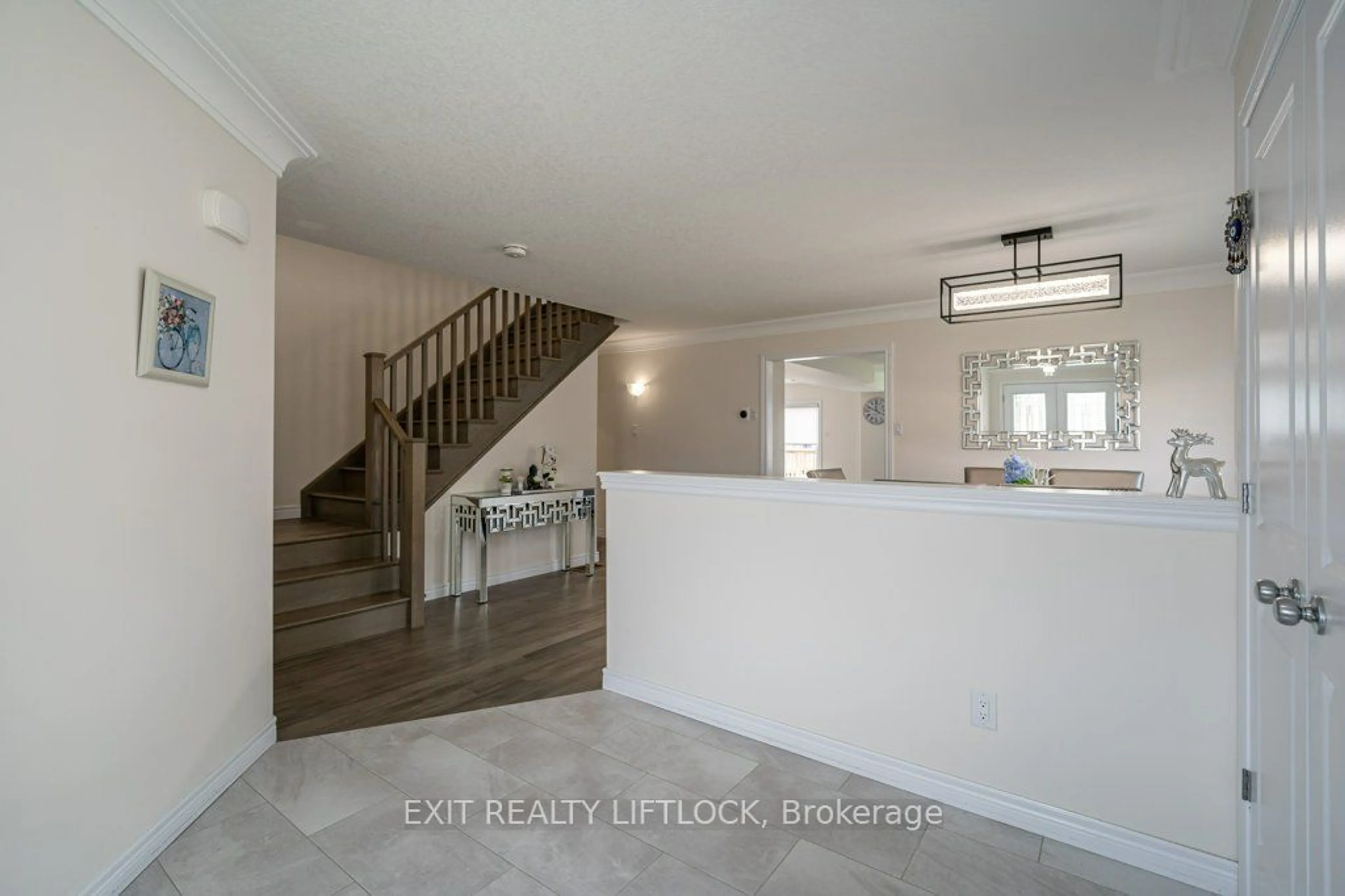 Indoor entryway, cement floor for 7 Oliver Lane, Asphodel-Norwood Ontario K0L 2V0