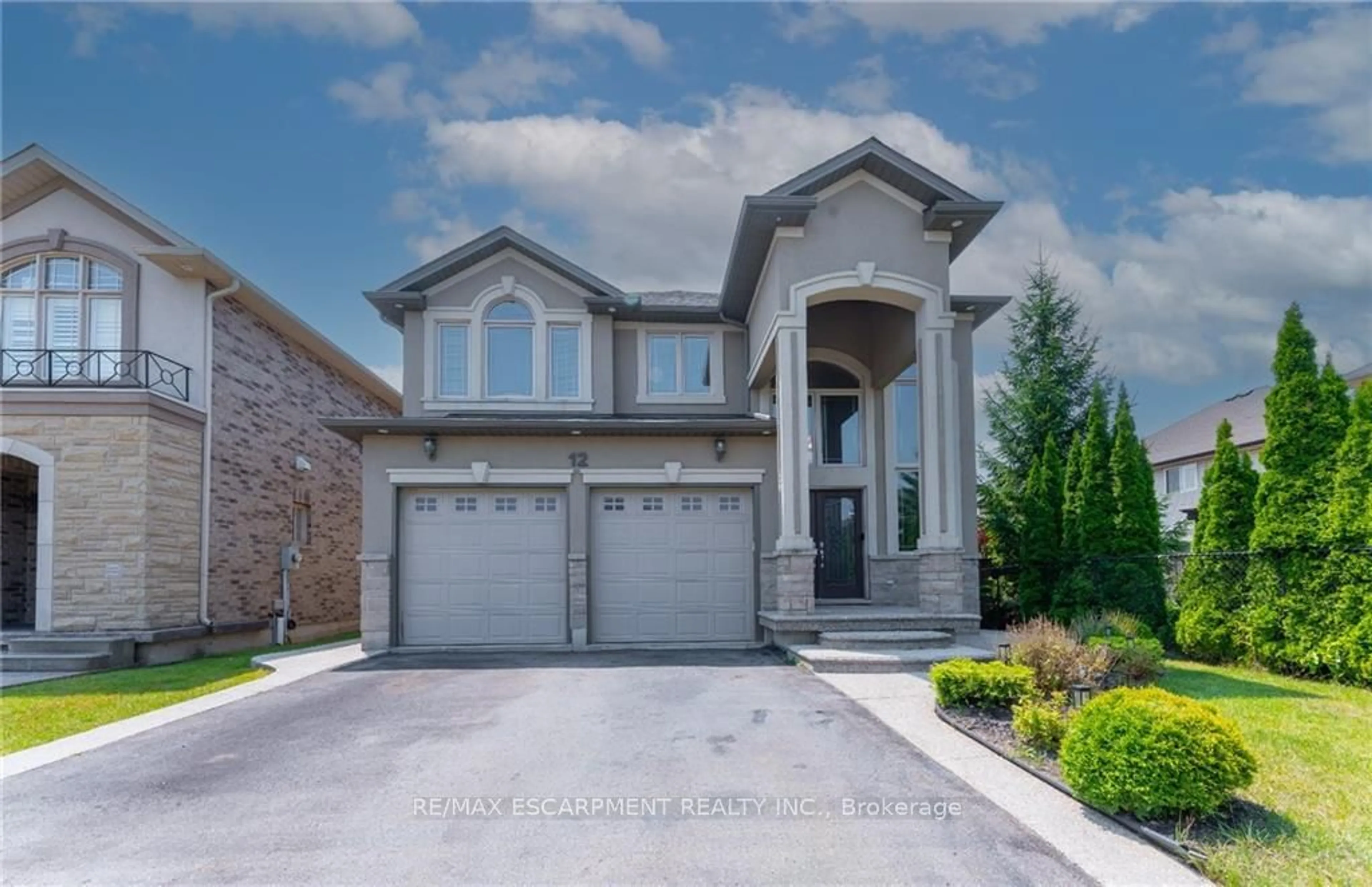 Frontside or backside of a home for 12 Sistine Crt, Hamilton Ontario L9B 0C4