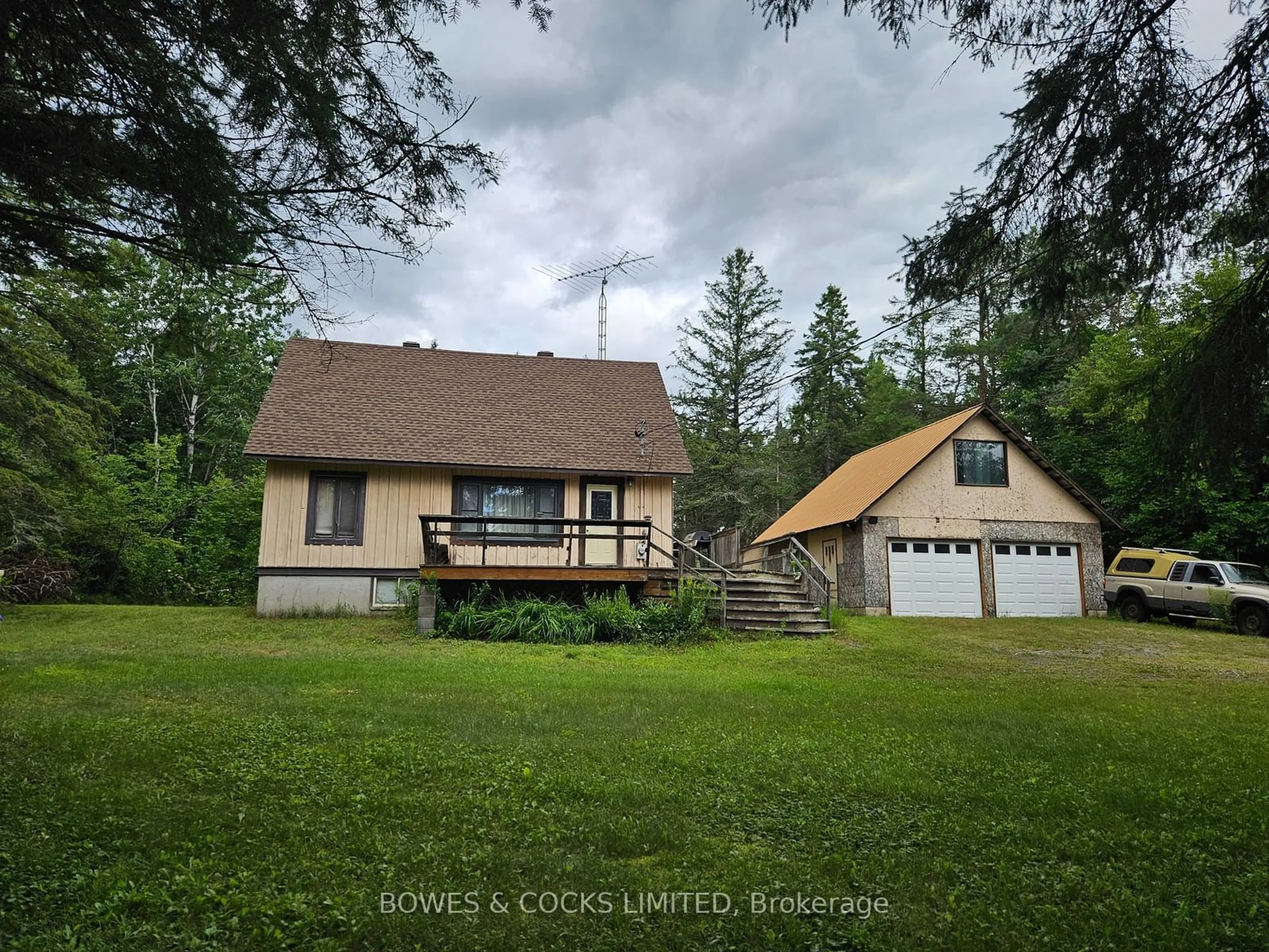 Cottage for 52 Lasswade Rd, North Kawartha Ontario K0L 1A0