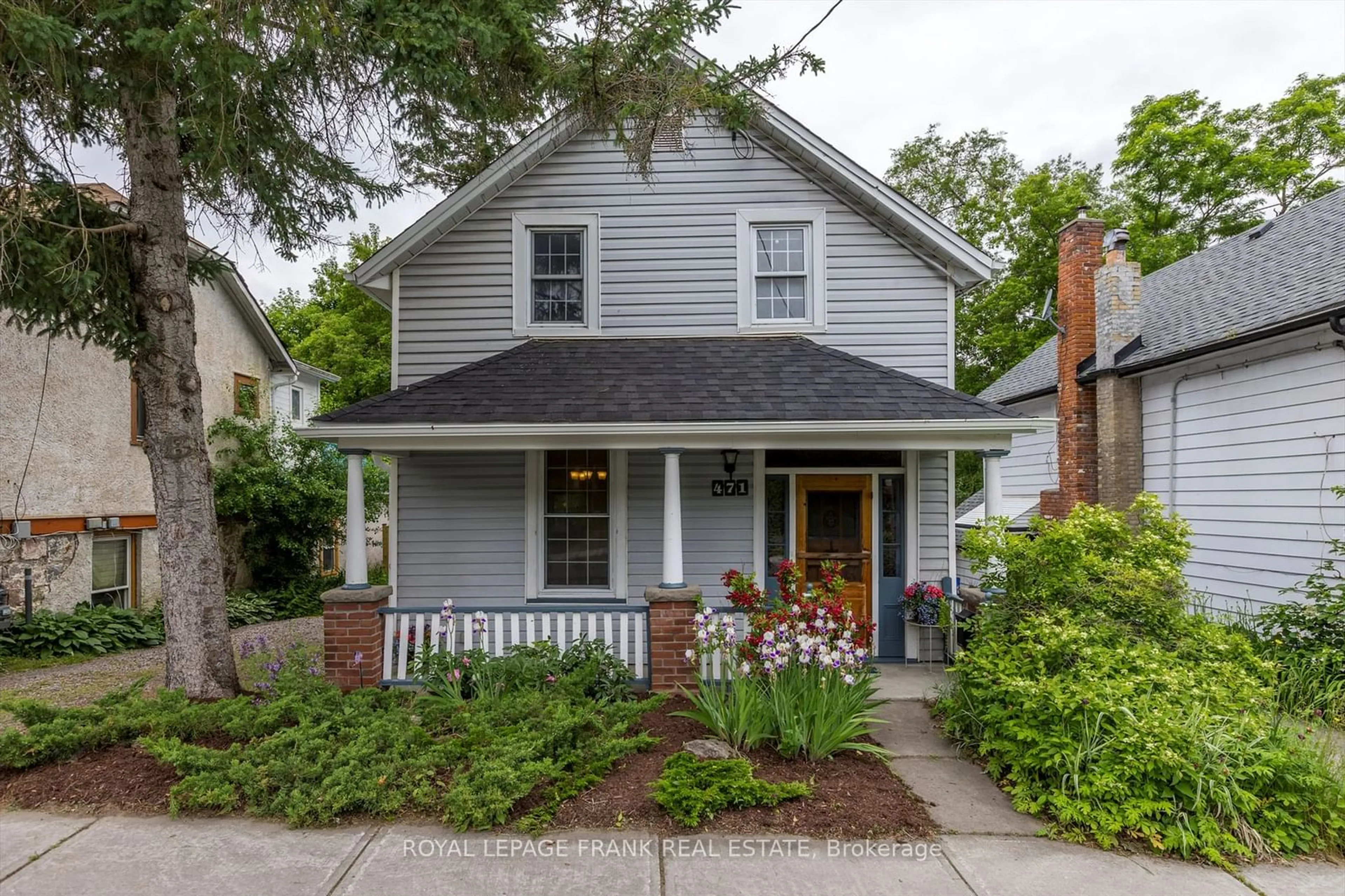 Frontside or backside of a home for 471 Rubidge St, Peterborough Ontario K9H 4E6