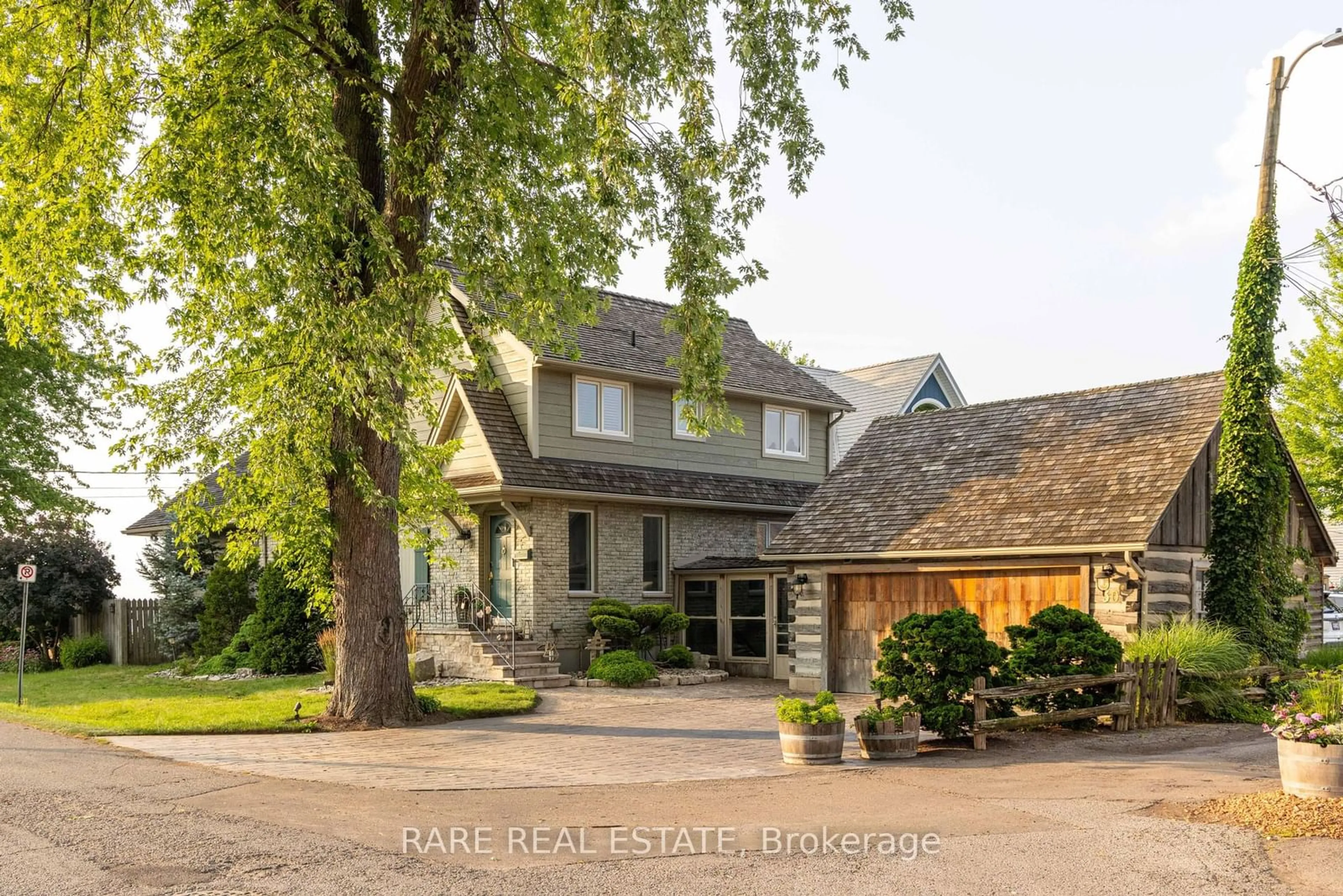 Frontside or backside of a home for 30 Shelley Ave, St. Catharines Ontario L2N 5L6