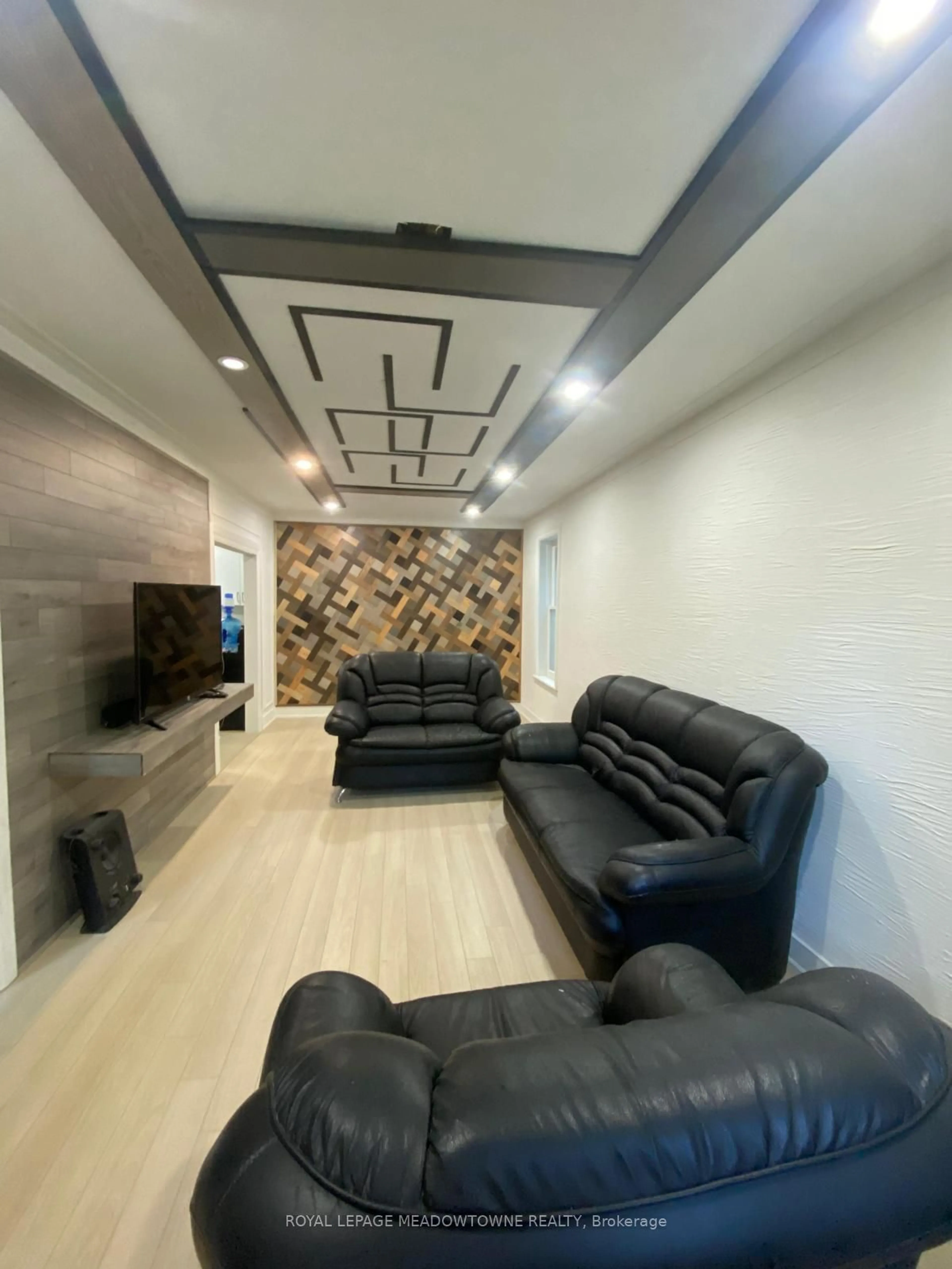Living room for 14 King St, Havelock-Belmont-Methuen Ontario K0L 1Z0