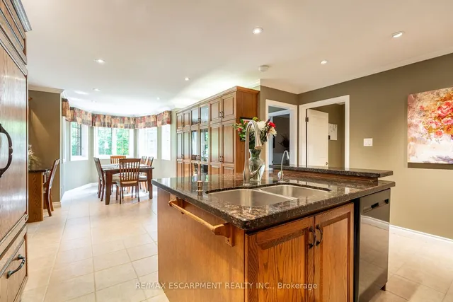 Additional property image - 47 Woodend Dr