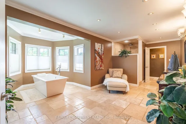 Additional property image - 47 Woodend Dr