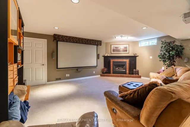 Additional property image - 47 Woodend Dr