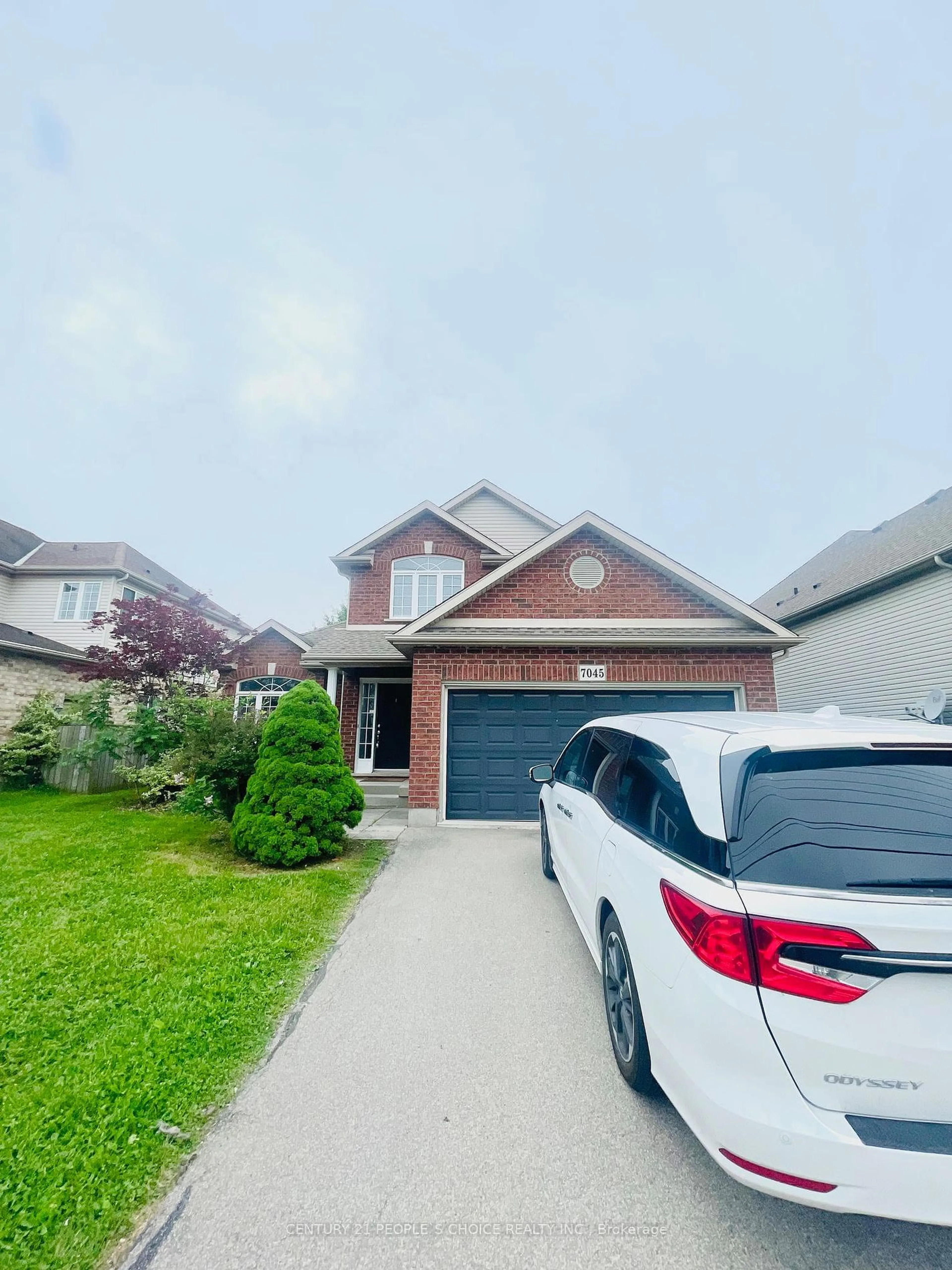 Frontside or backside of a home for 7045 Kalar Rd, Niagara Falls Ontario L2H 3J6