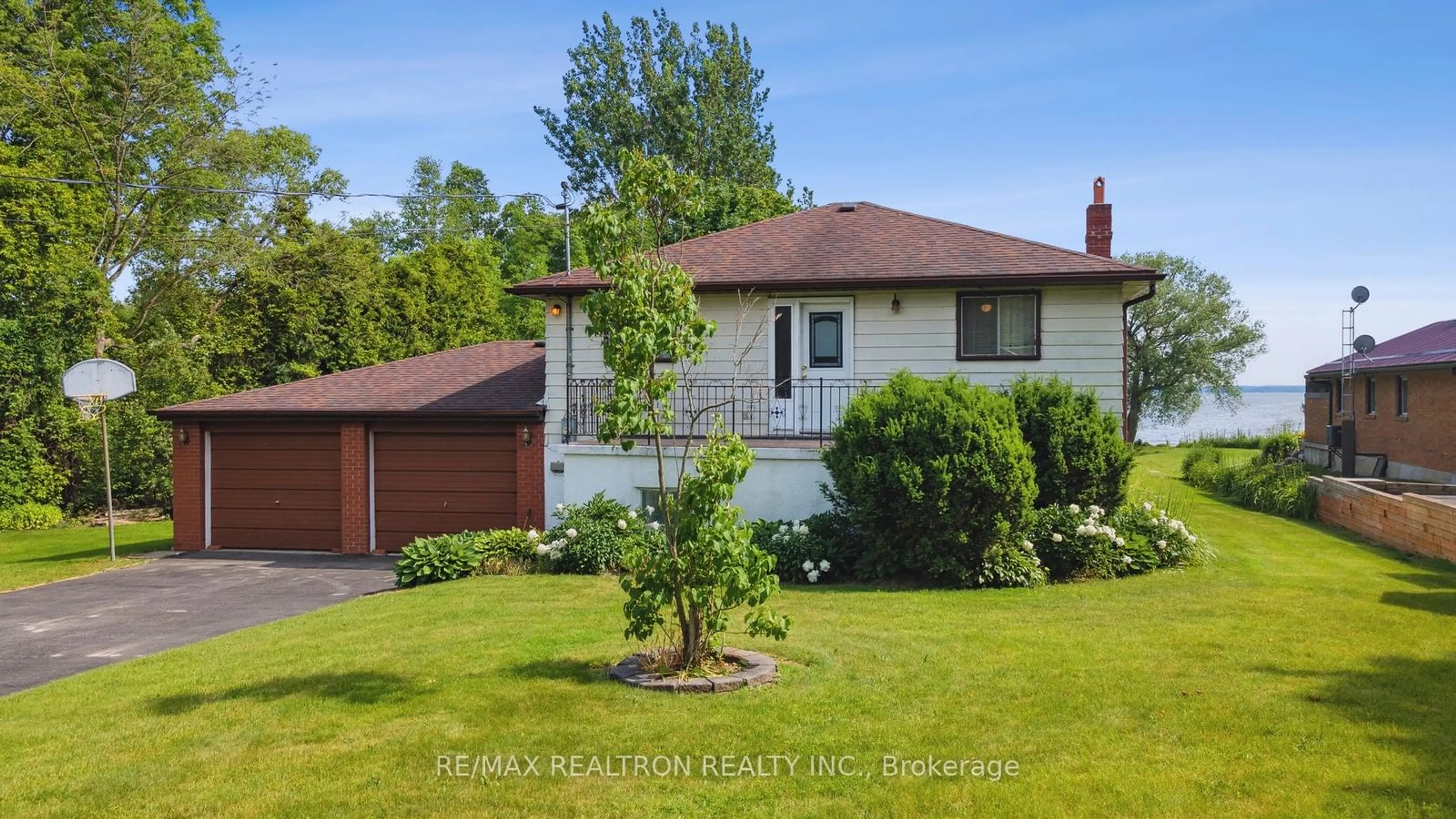 Frontside or backside of a home for 51 Oakdene Cres, Kawartha Lakes Ontario K0M 2C0