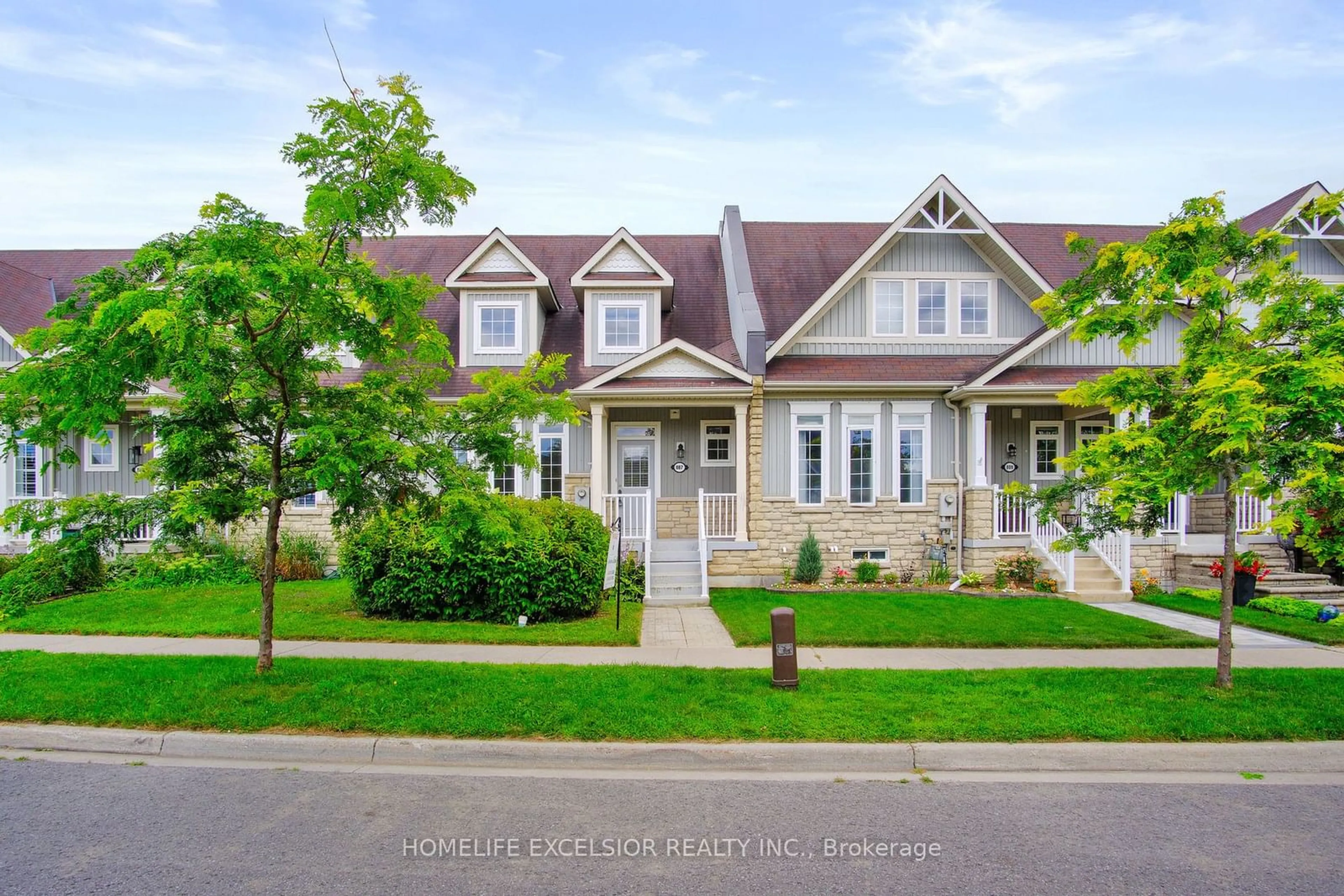 Frontside or backside of a home for 807 Charles Wilson Pkwy, Cobourg Ontario K9A 0E2