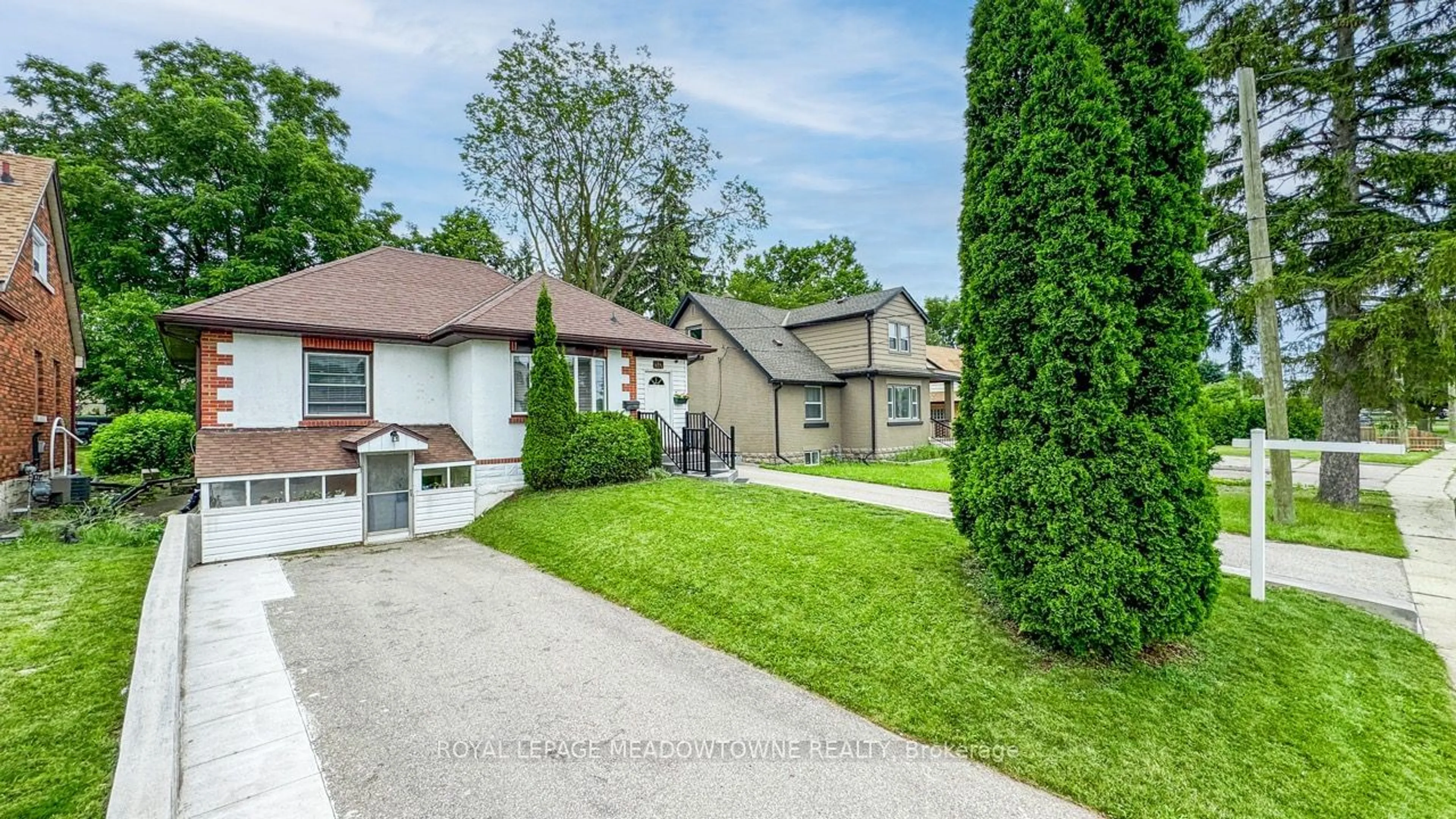 Frontside or backside of a home for 10 Linnwood Ave, Cambridge Ontario N1R 1V1