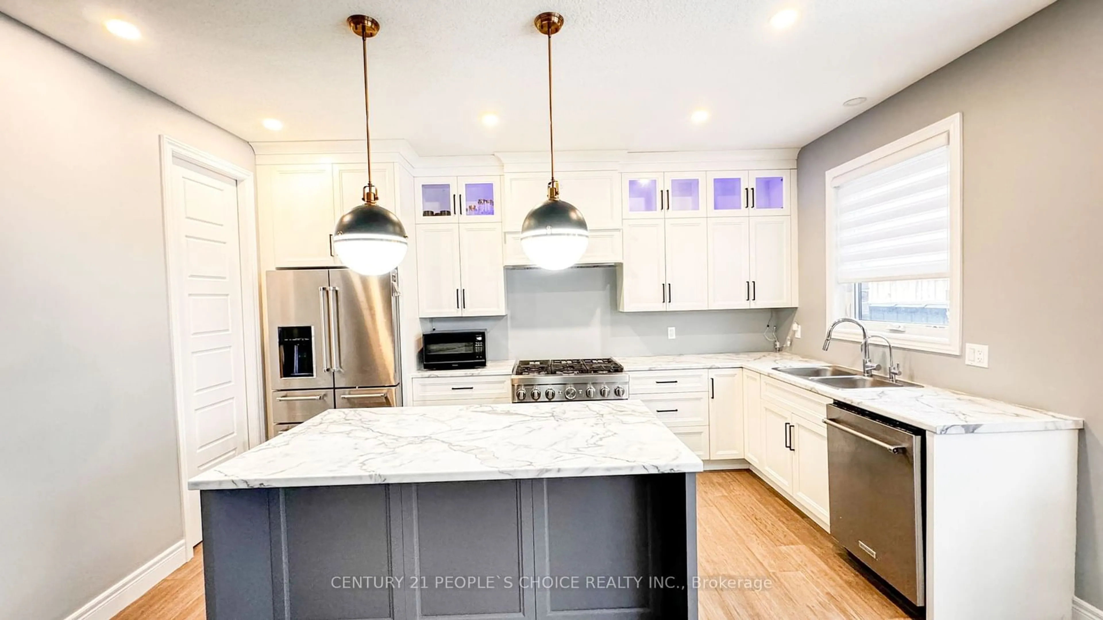 Contemporary kitchen for 36 Tindall Cres, East Luther Grand Valley Ontario L9W 6P2