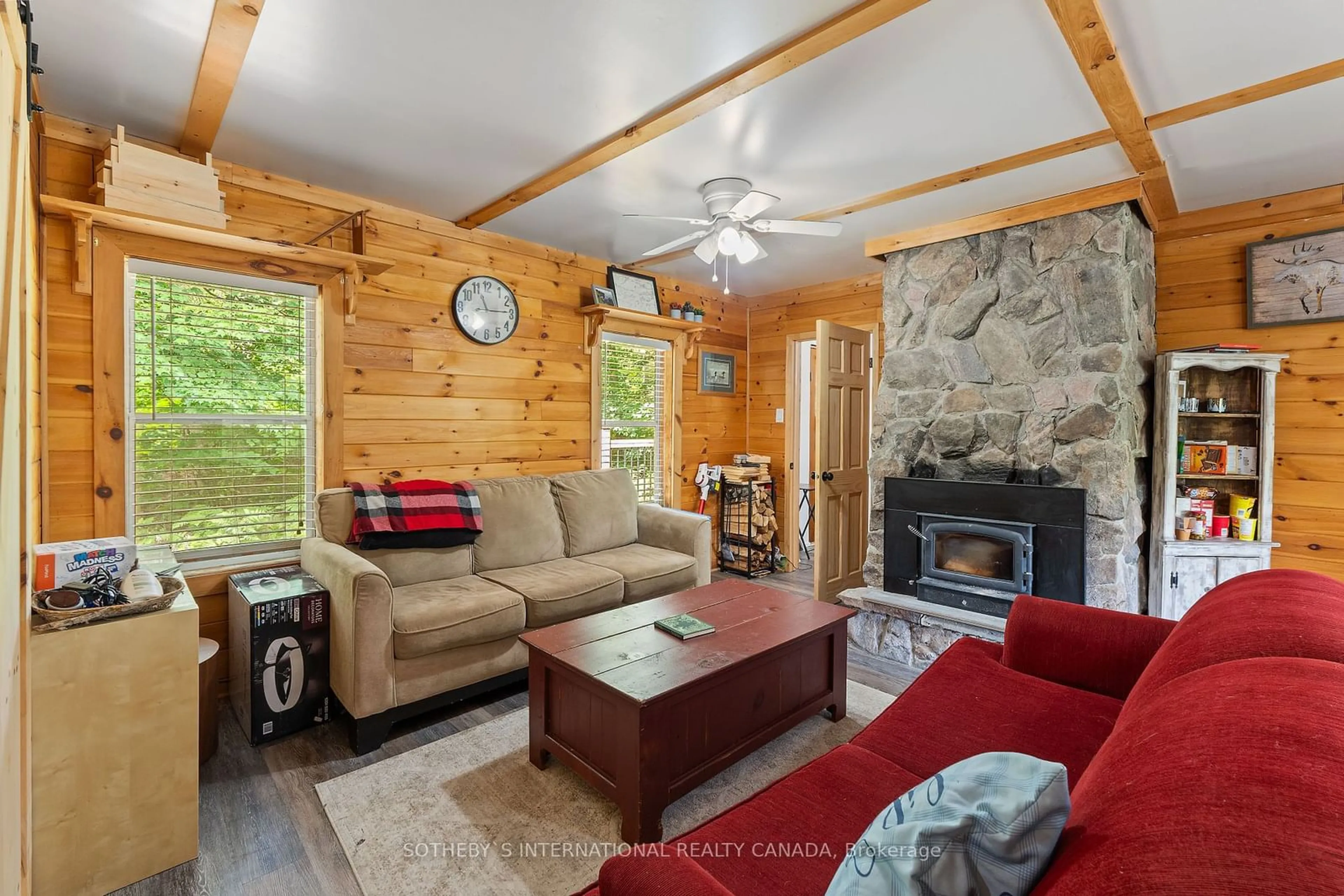 Living room for 1370 Ranger Bay Rd, Parry Sound Remote Area Ontario P0H 1S0