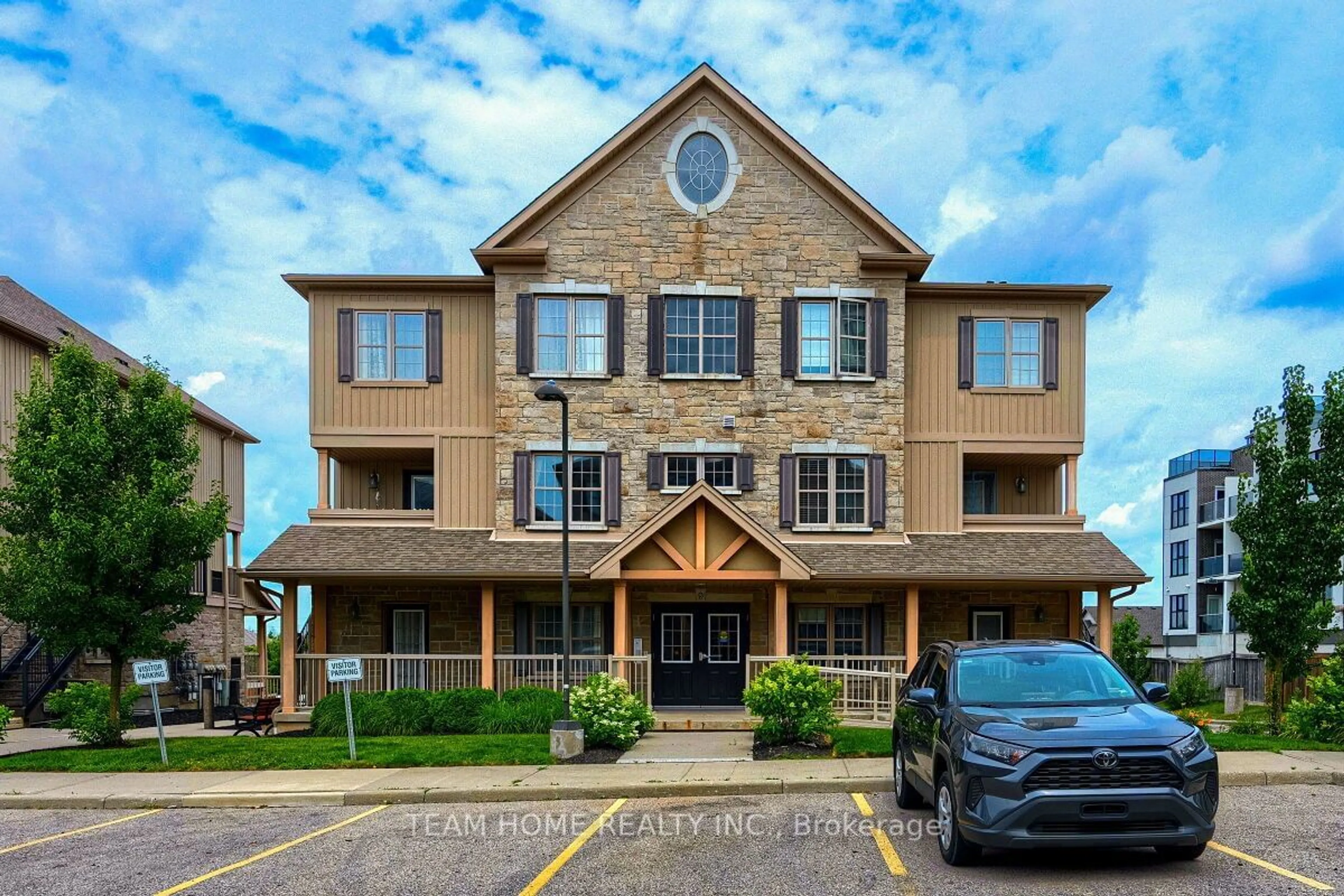 A pic from exterior of the house or condo for 1460 Highland Rd #9E, Waterloo Ontario N2N 0B7