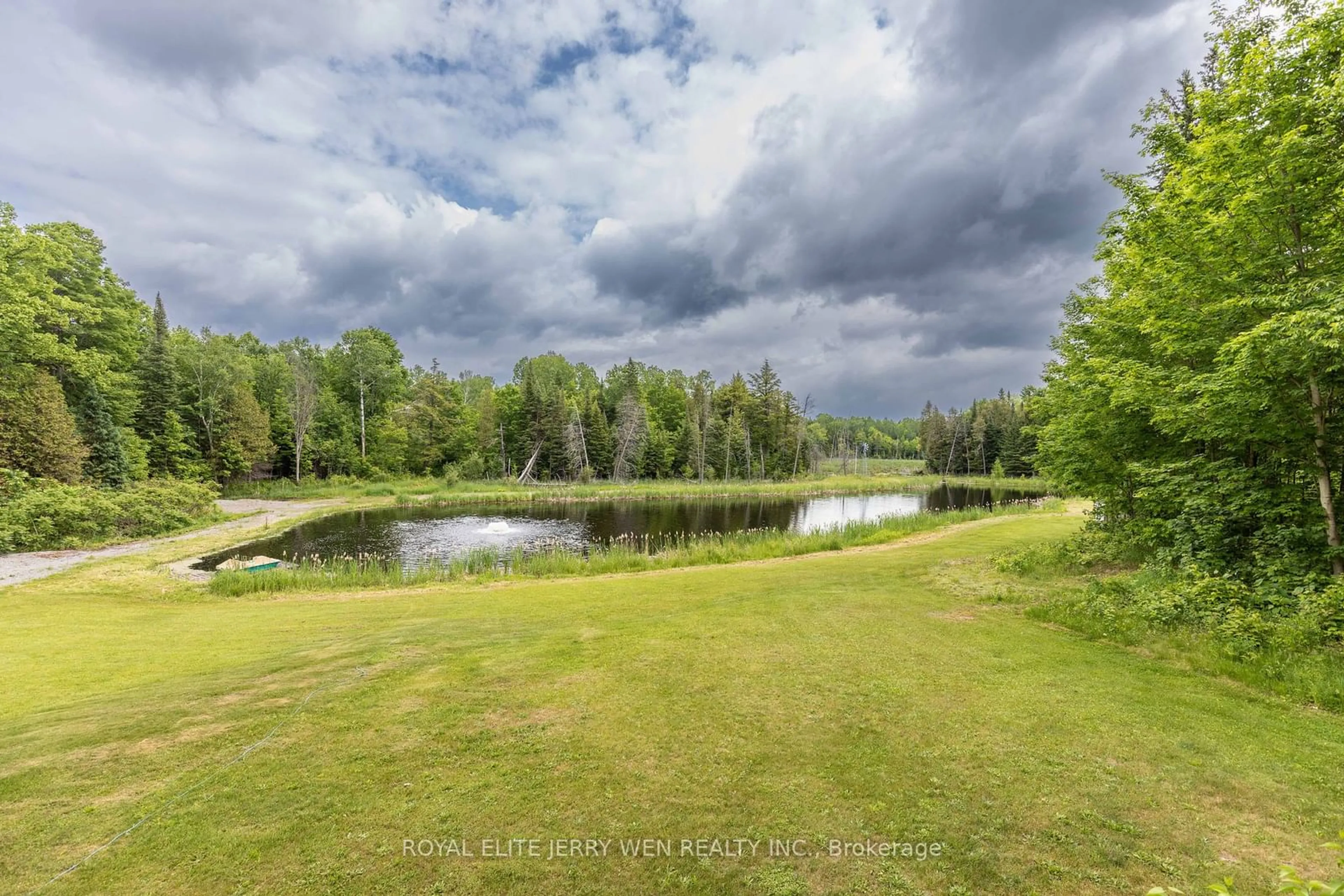 Lakeview for 825 Lisk Rd, Killaloe, Hagarty & Richard Ontario K0J 2A0