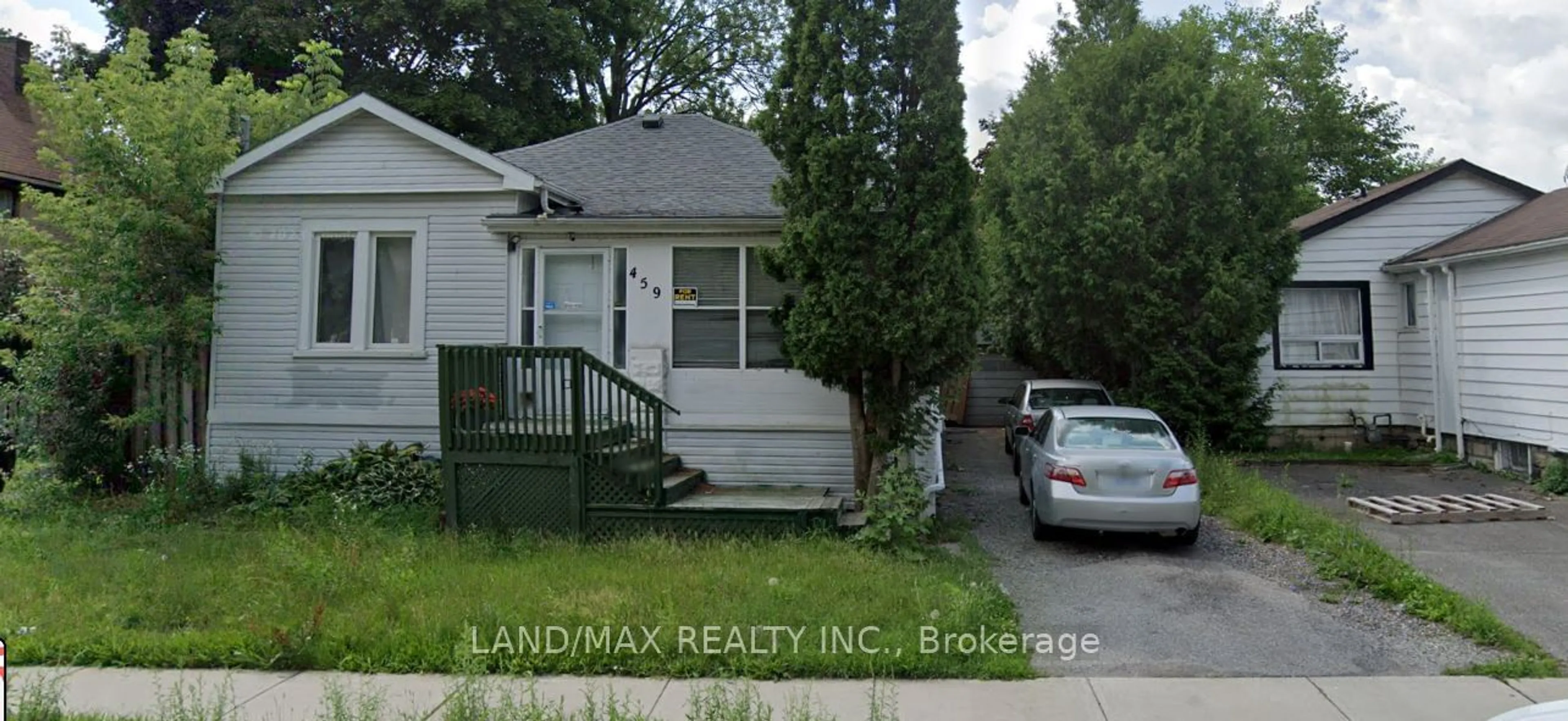 Frontside or backside of a home for 459 NELSON St, London Ontario N6B 1A6