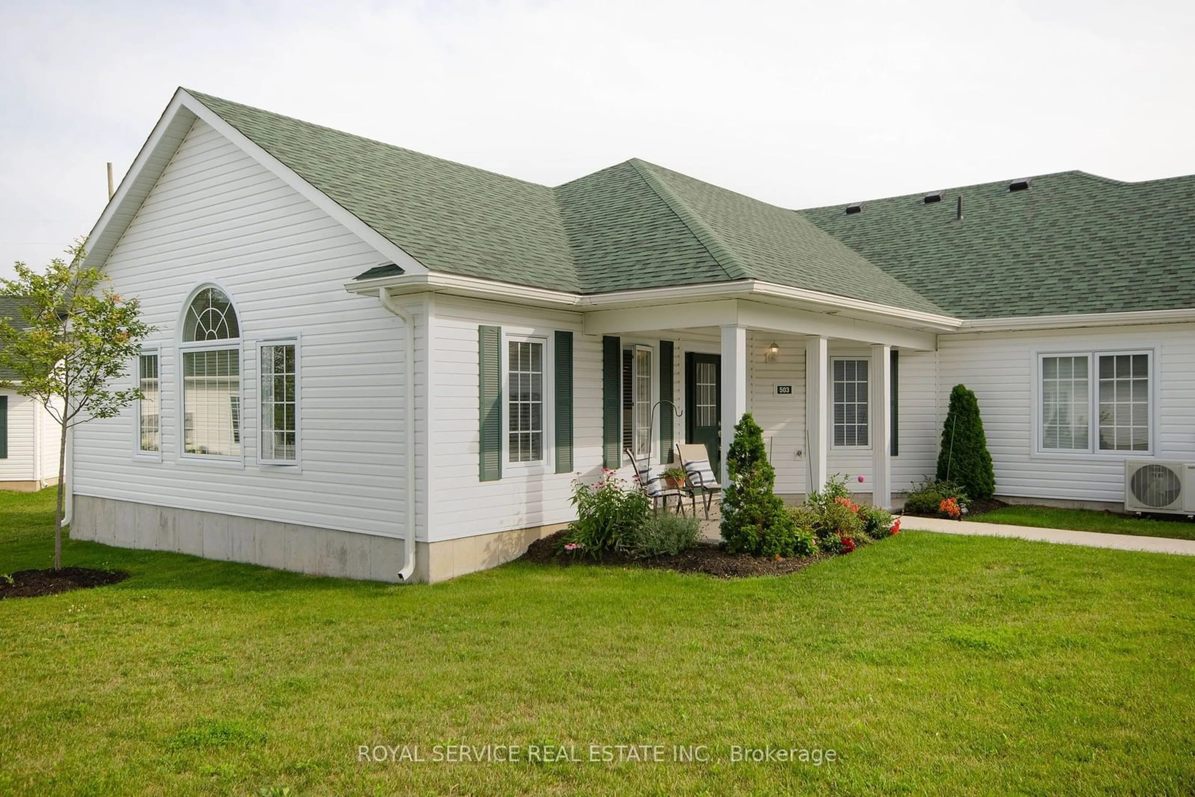 Frontside or backside of a home for 300 Croft St #503, Port Hope Ontario L1A 0E1