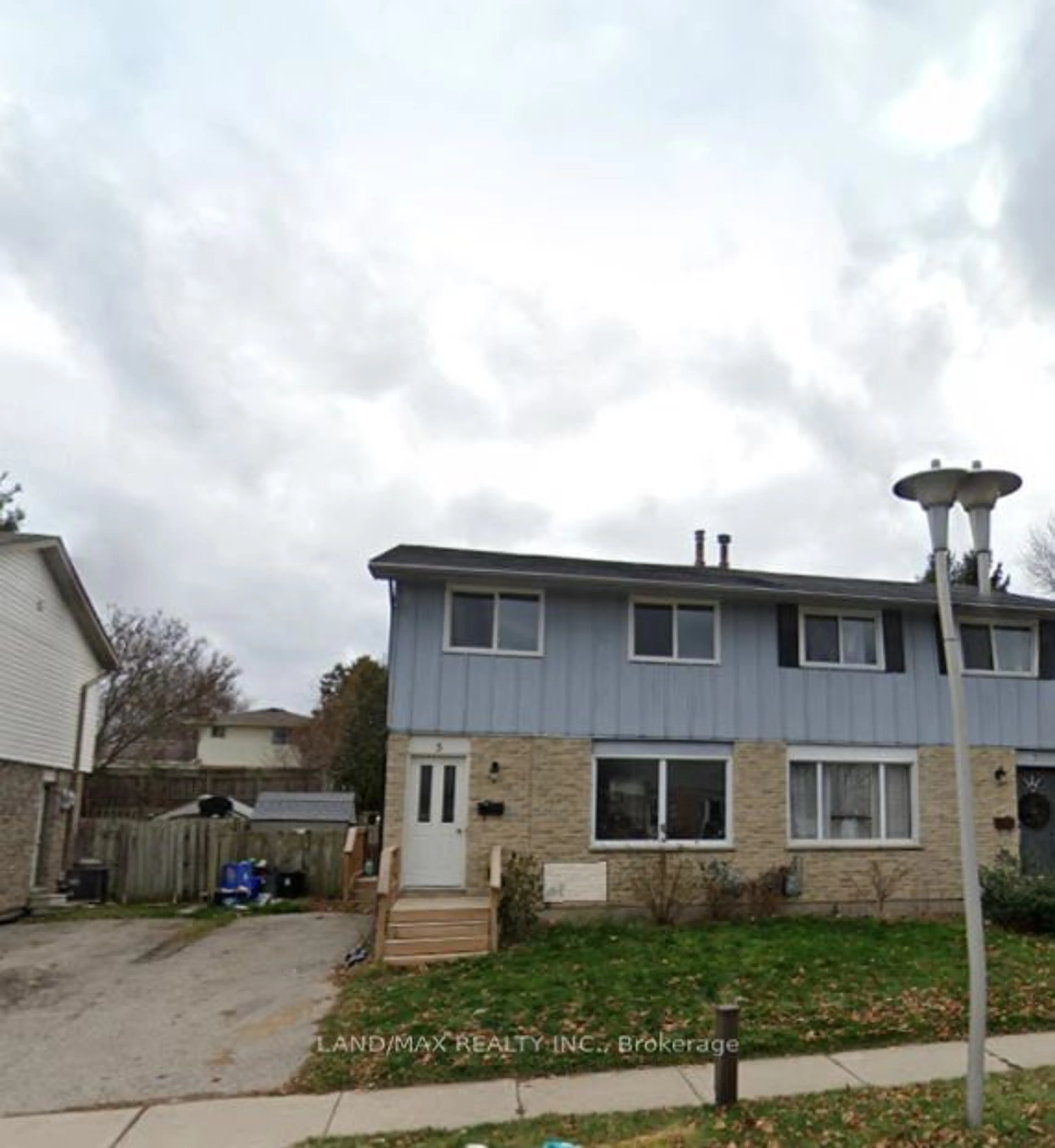 A pic from exterior of the house or condo for 5 DENLAW Rd, London Ontario N6G 3L3