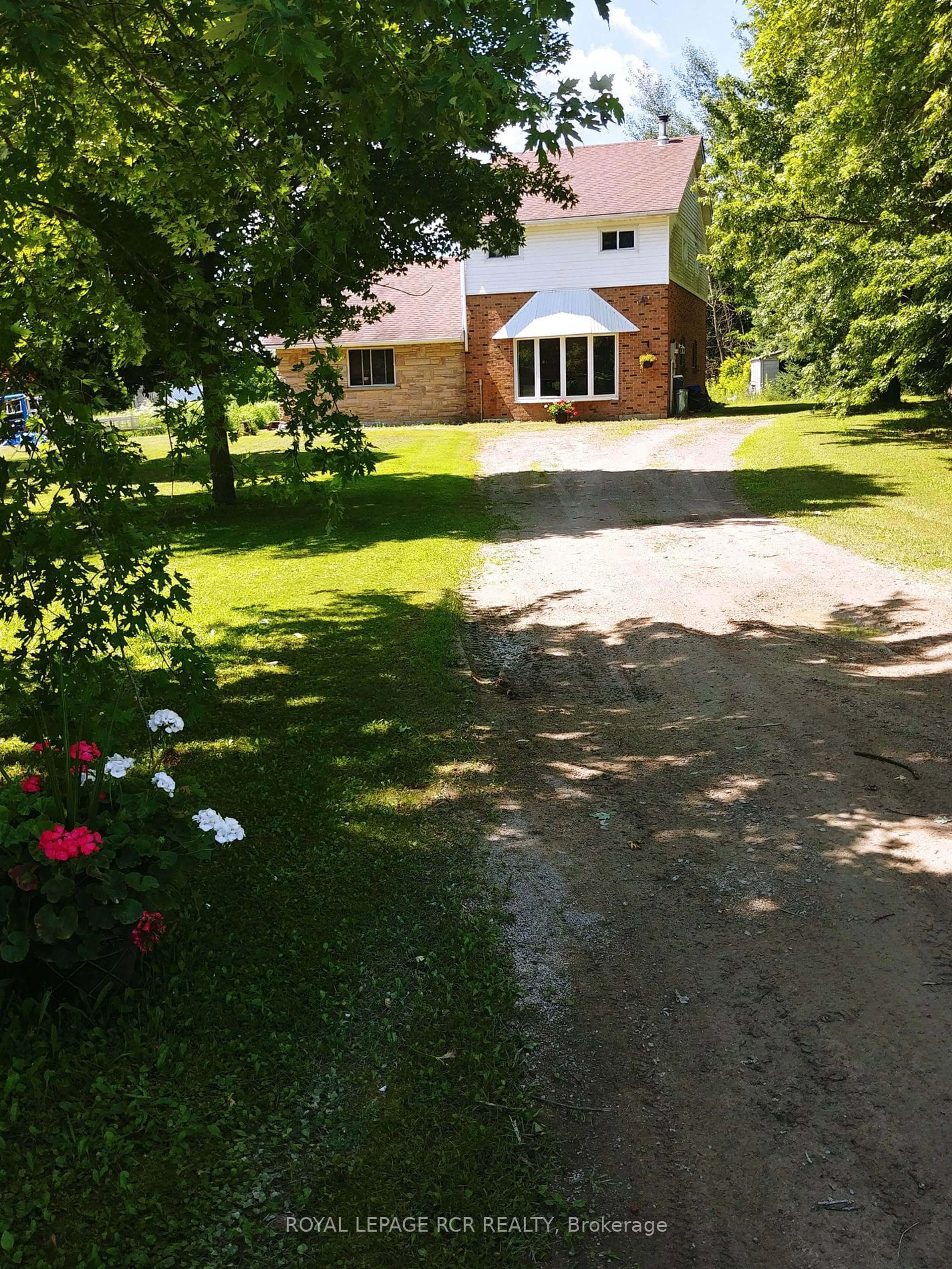 A pic from exterior of the house or condo, cottage for 5622 Sixth Line, Erin Ontario N0B 1Z0