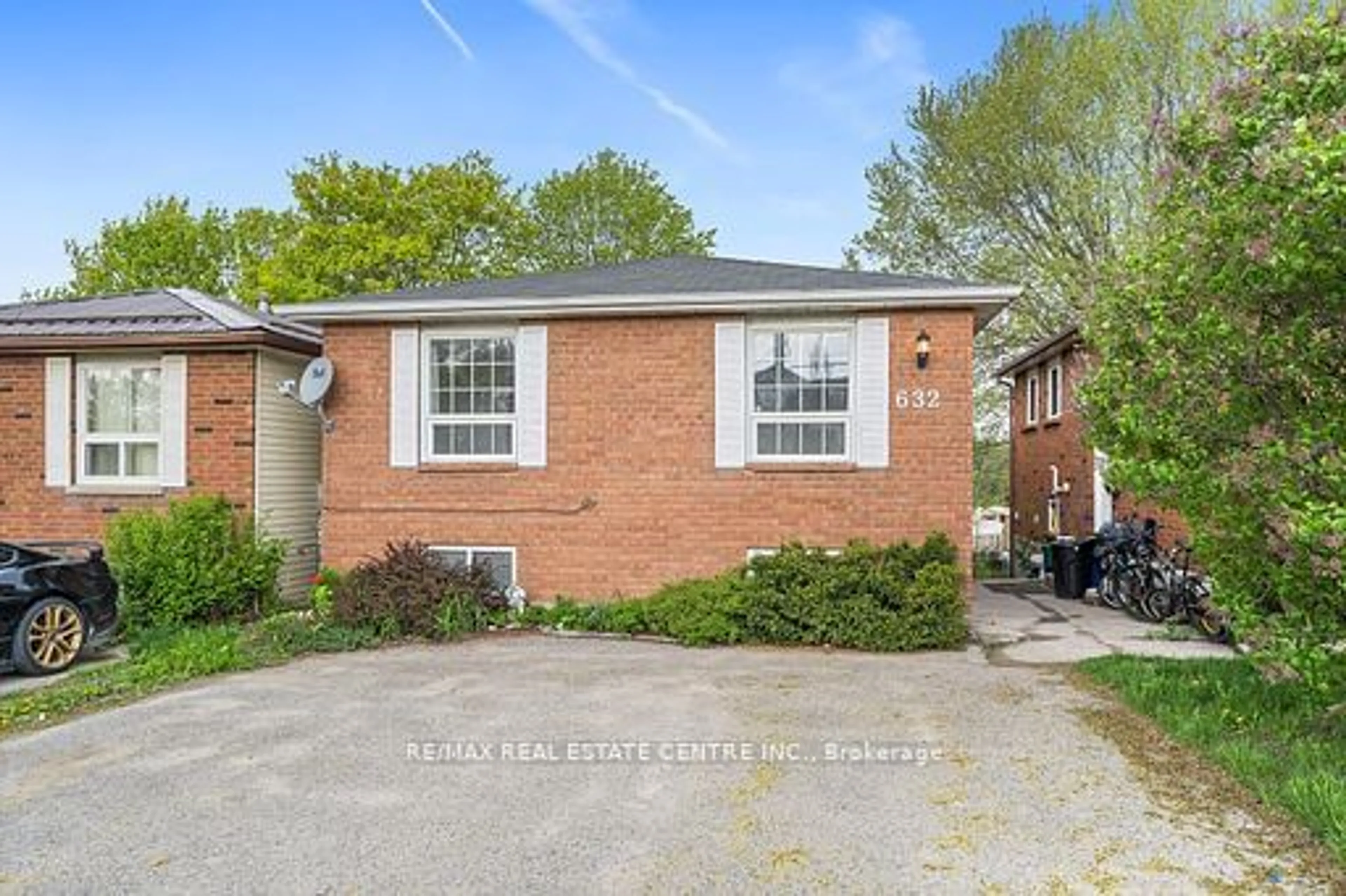 Frontside or backside of a home for 632 MAIN St, Shelburne Ontario L9V 2Z4