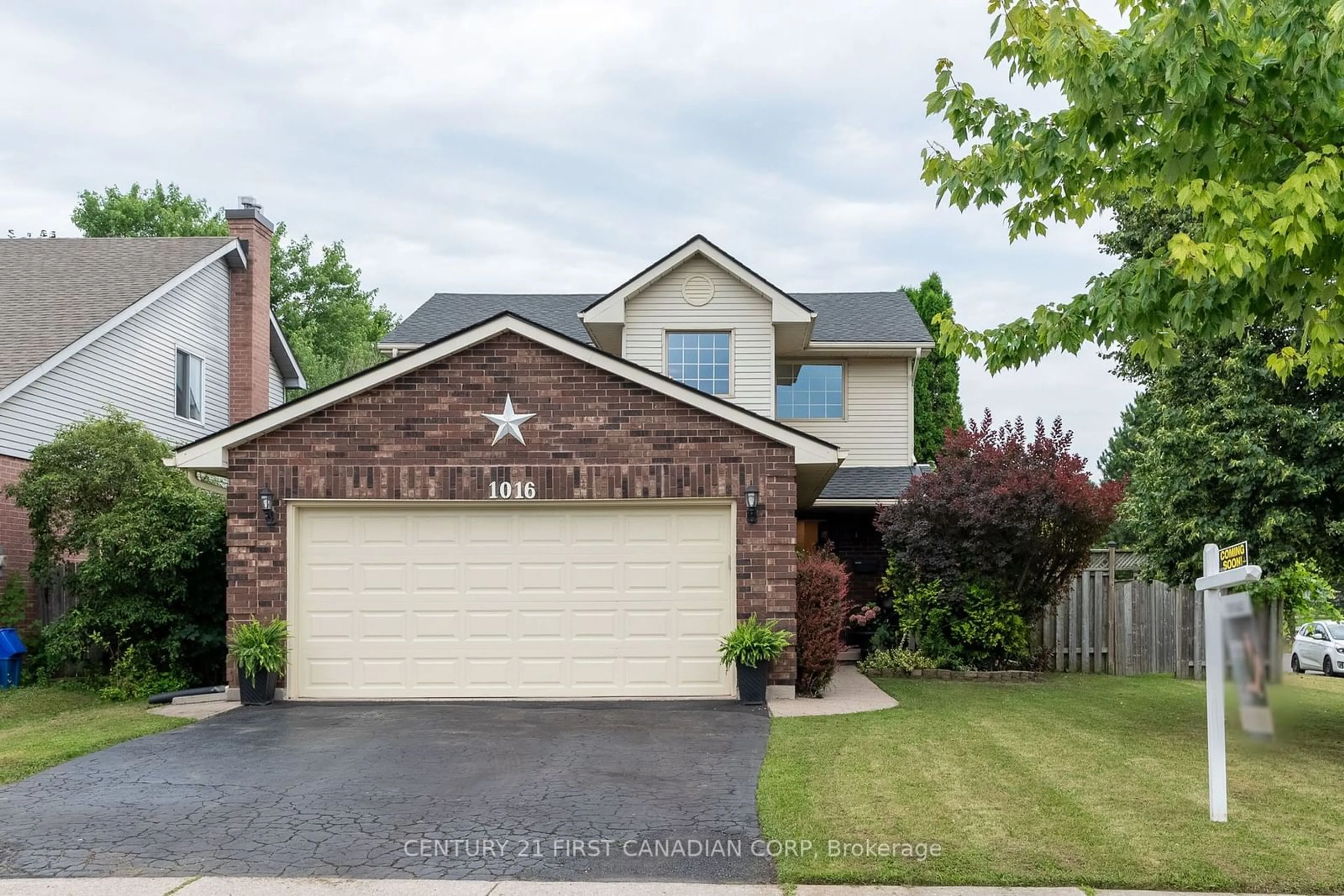 Frontside or backside of a home for 1016 Aldersbrook Rd, London Ontario N6G 4L9