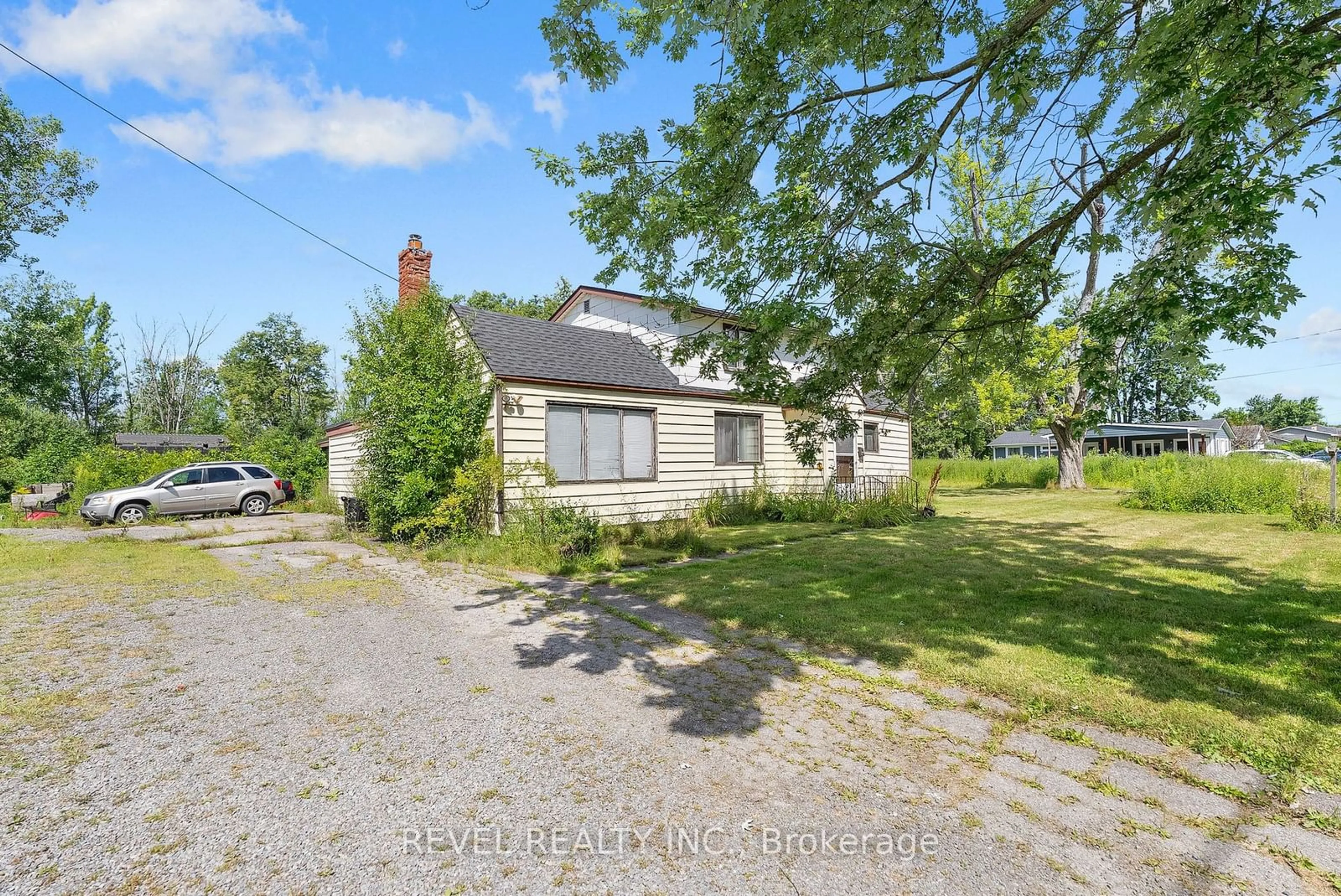 Frontside or backside of a home, cottage for 519 Buffalo Rd, Fort Erie Ontario L2A 5G7