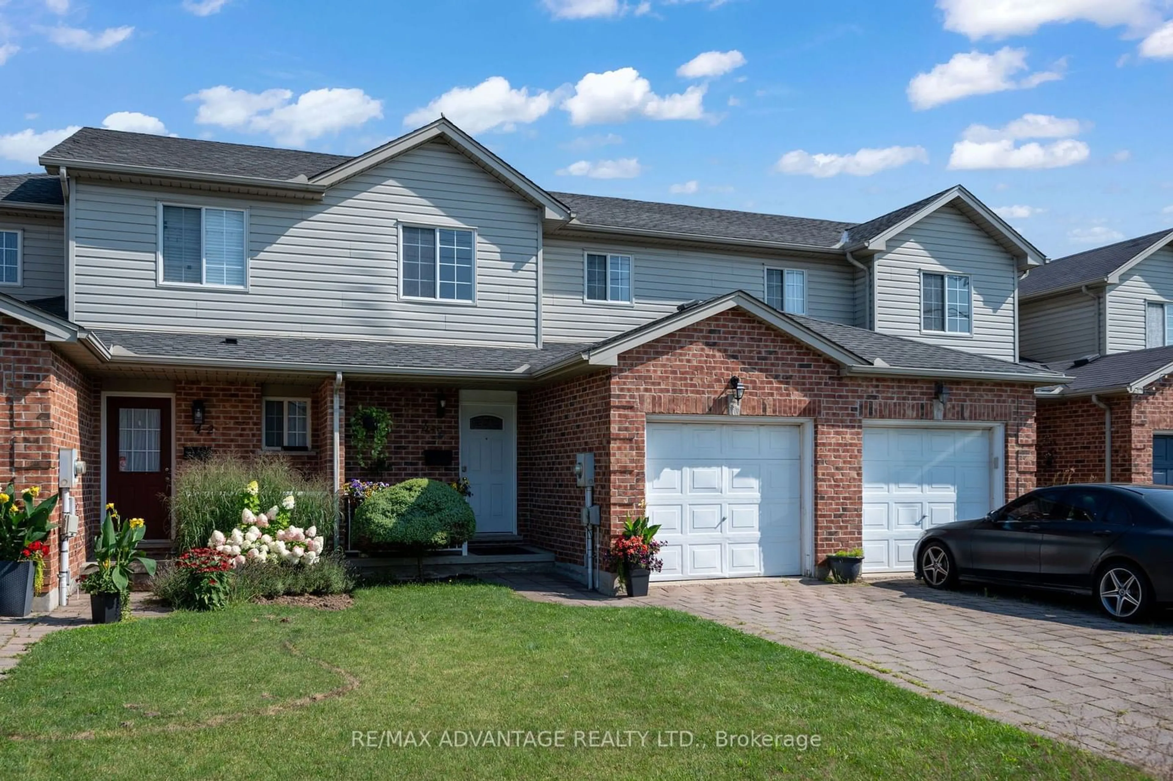 Frontside or backside of a home for 2 Westdale Ave #3, London Ontario N6J 2G6