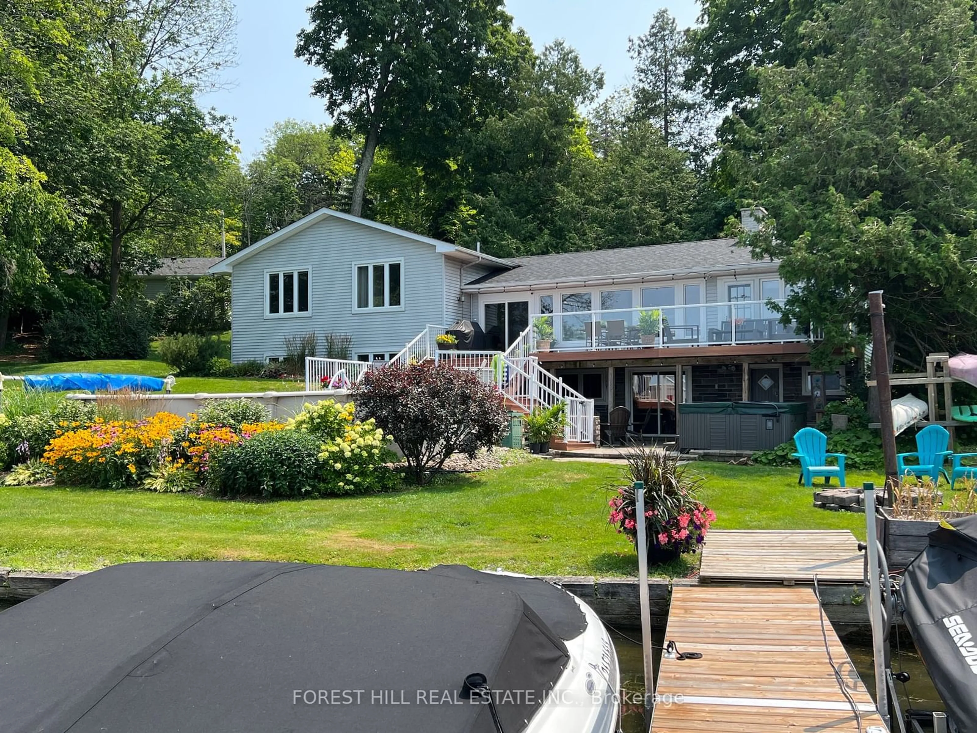 Frontside or backside of a home for 298 Fife Ave, Smith-Ennismore-Lakefield Ontario K9J 6X3