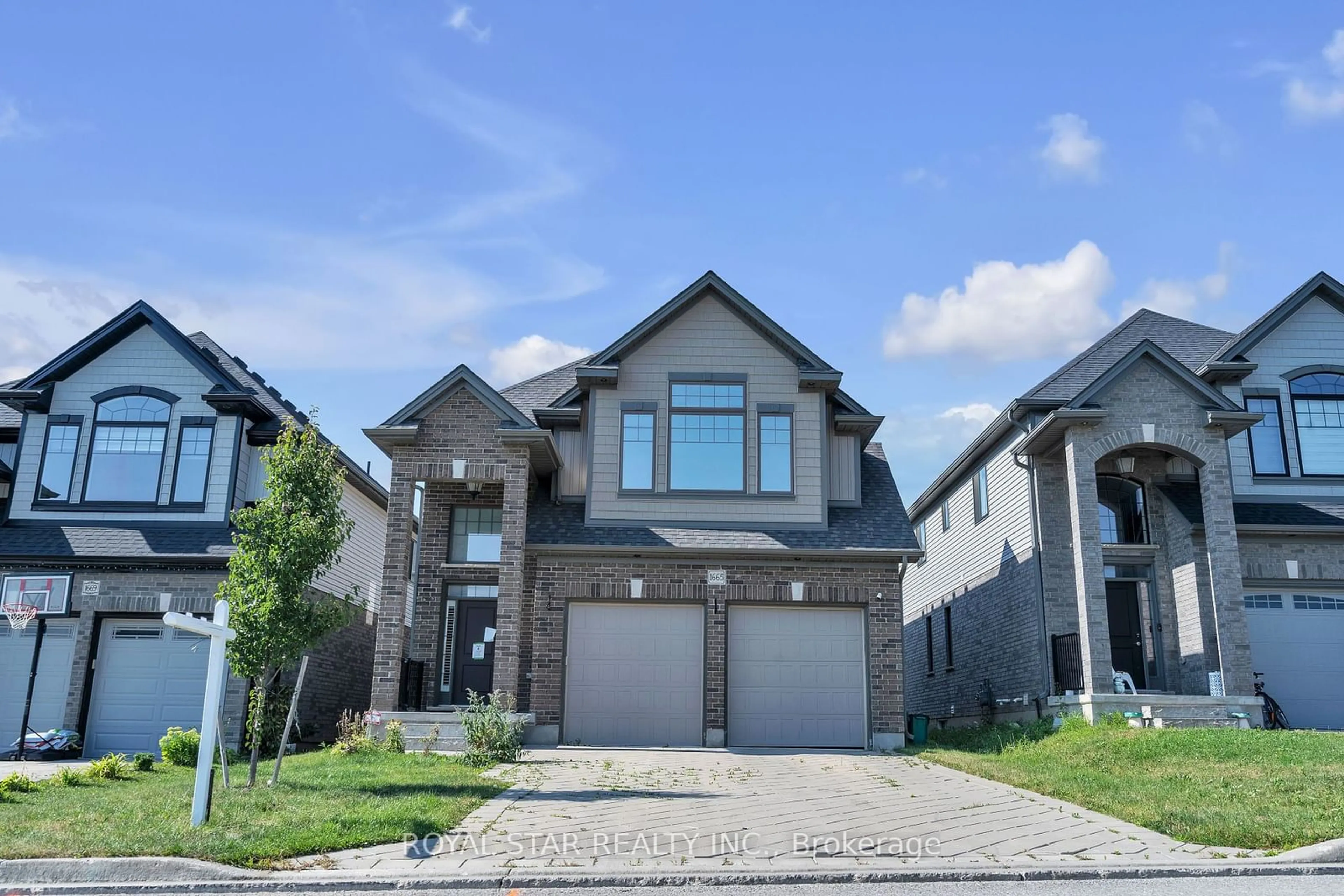 Frontside or backside of a home for 1665 Finley Cres, London Ontario N6G 0B4