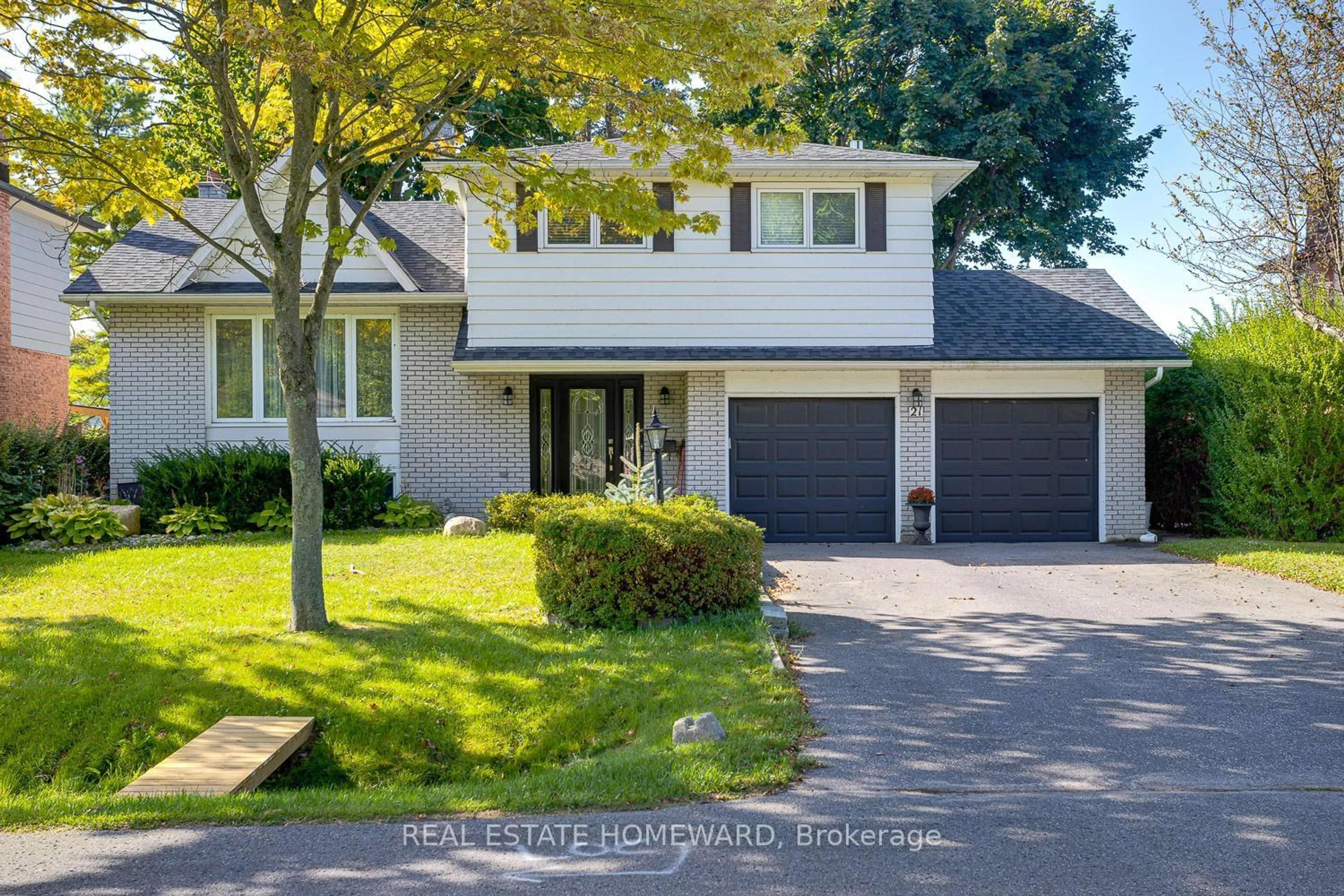 Frontside or backside of a home for 21 Glen Watford Rd, Cobourg Ontario K9A 4S4