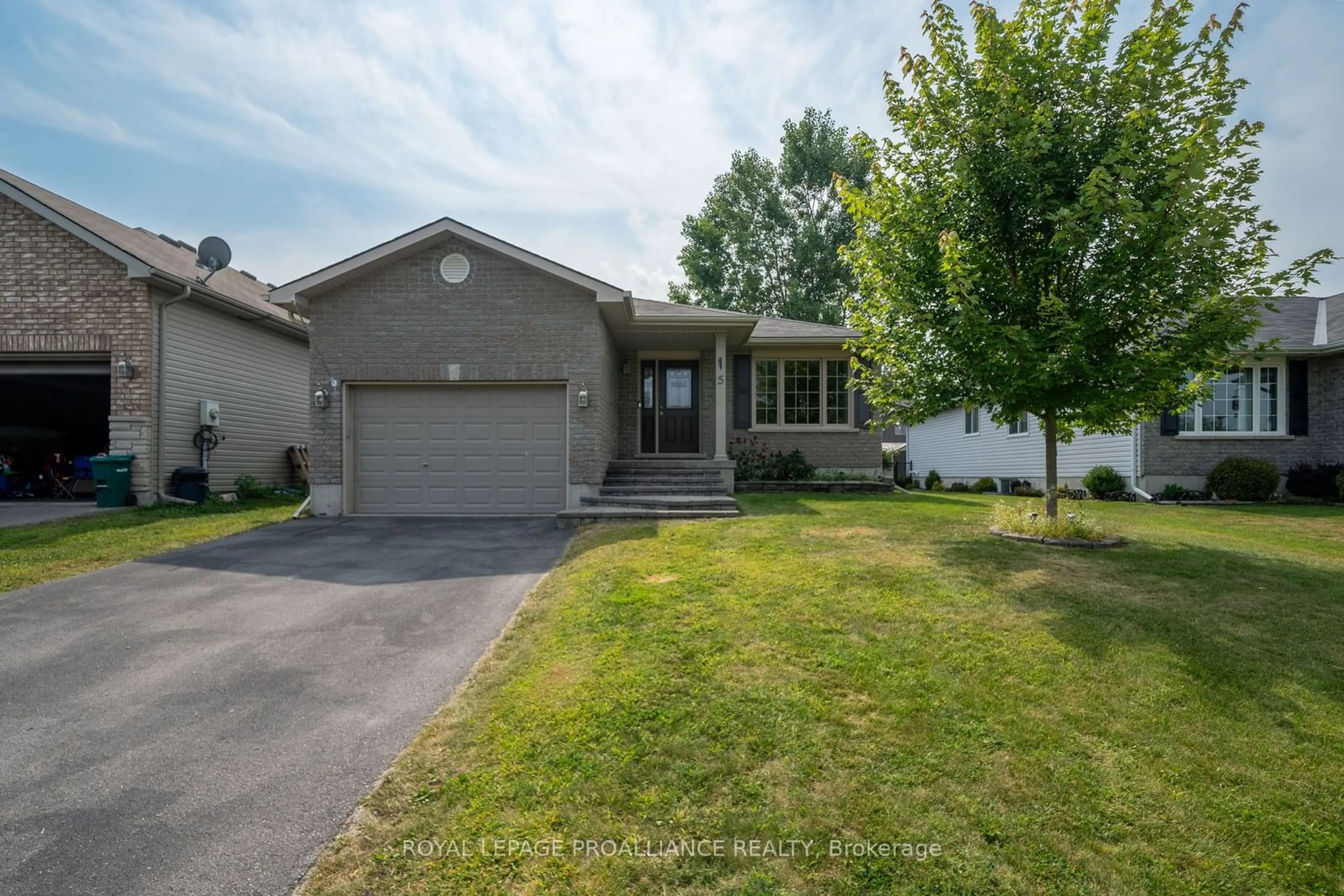 Frontside or backside of a home for 5 Kyle Crt, Quinte West Ontario K0K 2C0