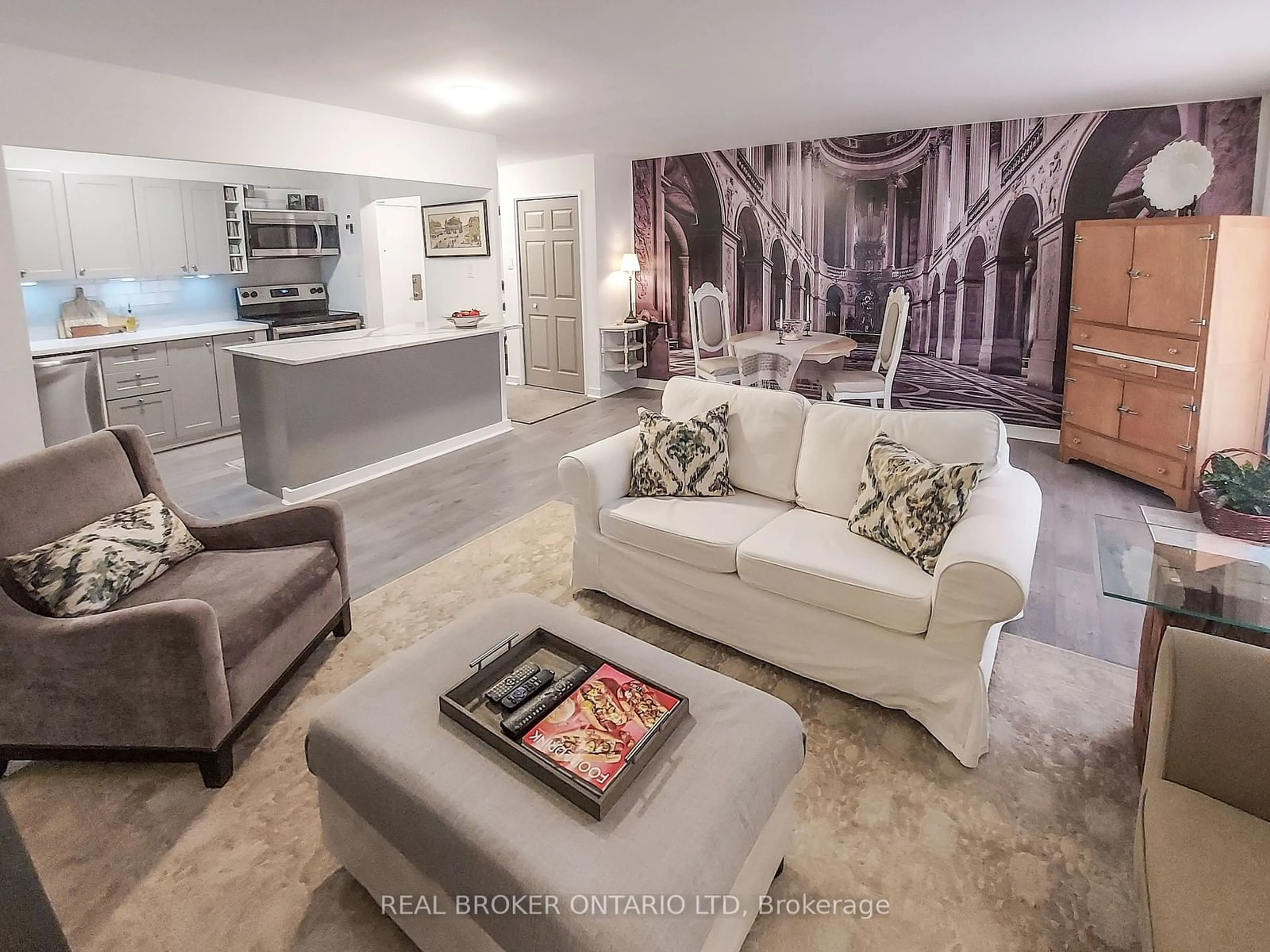 Living room for 583 Mornington Ave #610, London Ontario N5Y 3E9