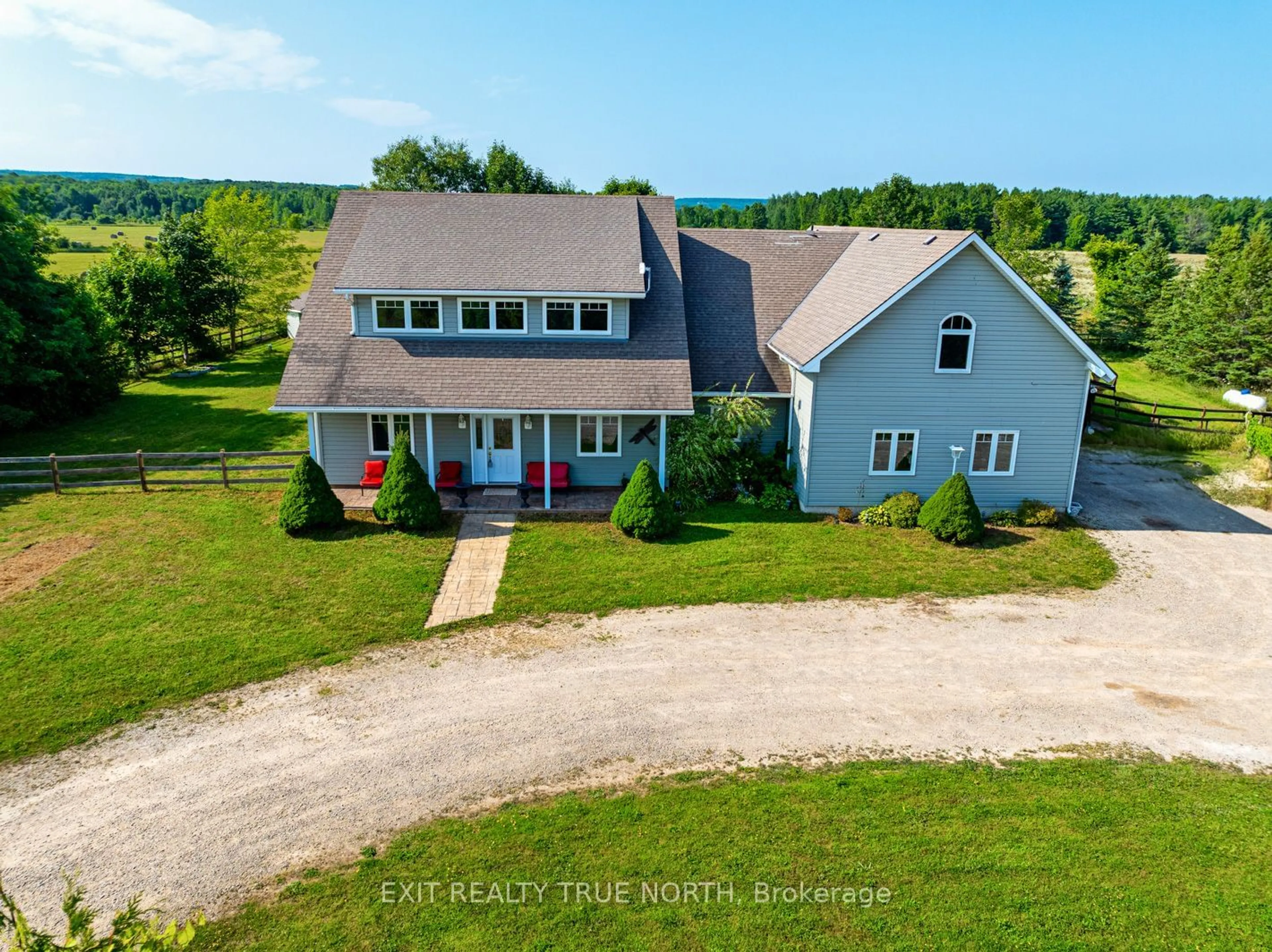 Frontside or backside of a home, cottage for 145489 16 Sdrd, Meaford Ontario N4L 1W5