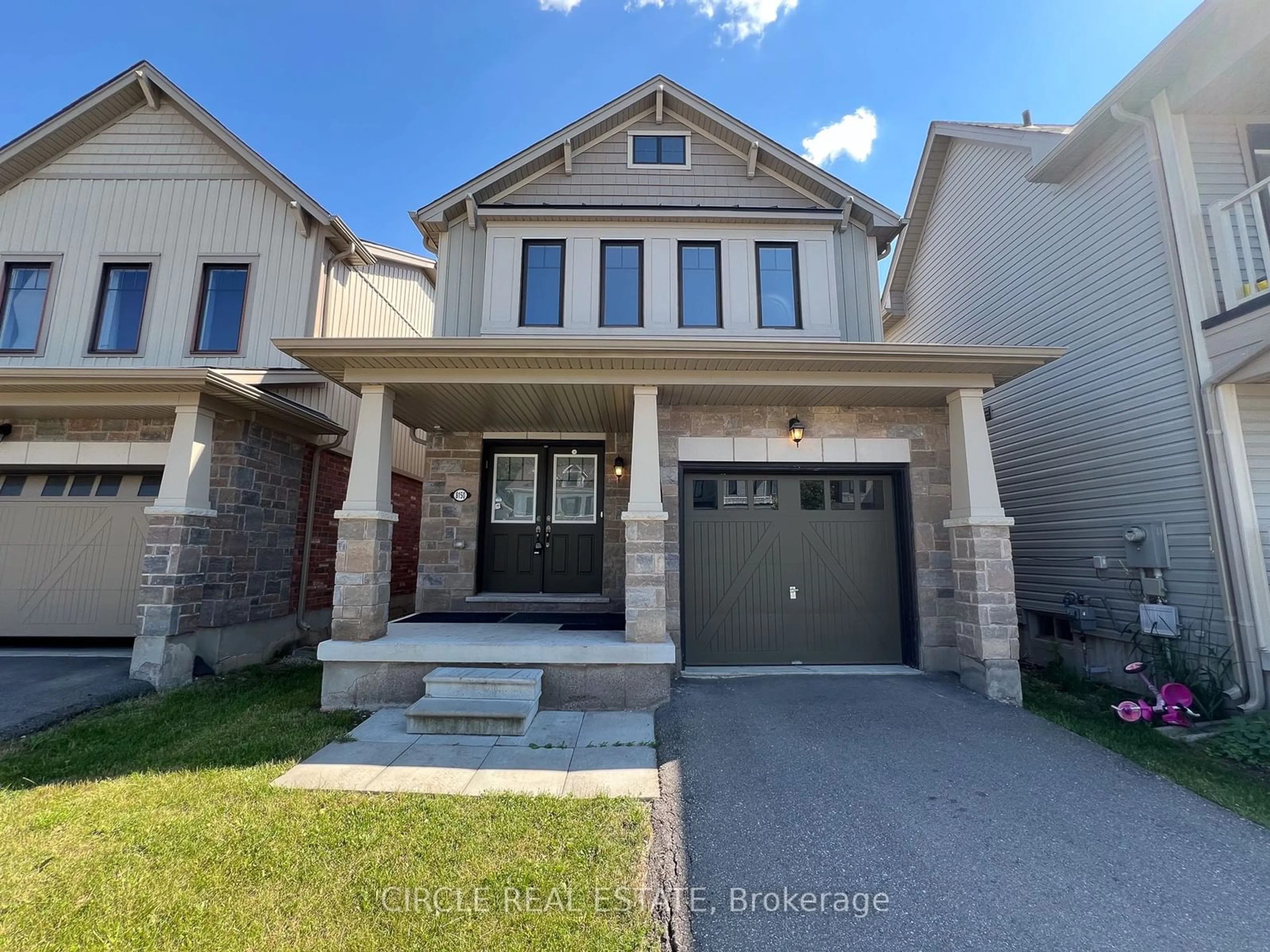 Frontside or backside of a home for 8150 Buckeye Cres, Niagara Falls Ontario L2H 2Y6