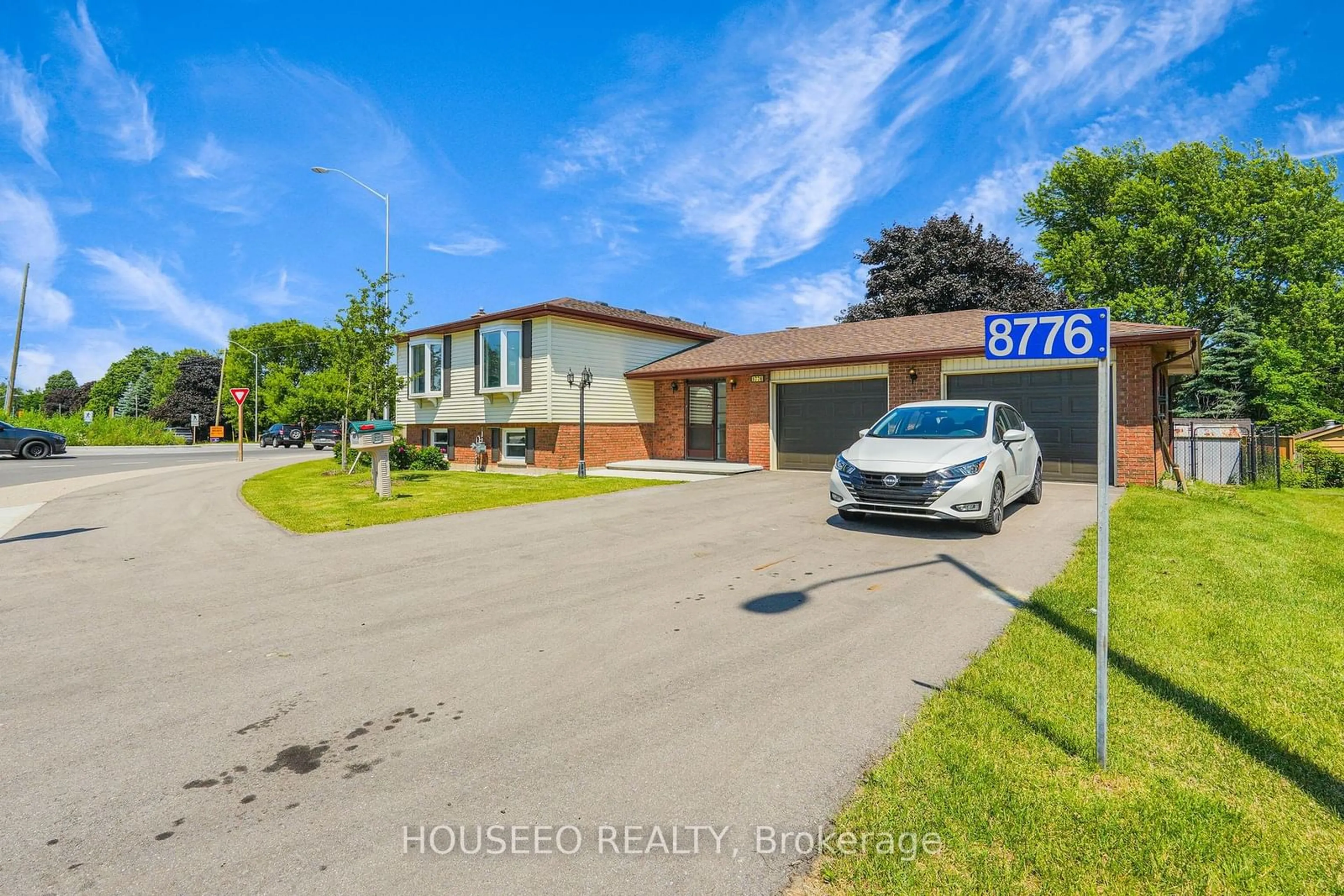 Frontside or backside of a home for 8776 Centennial Rd, St. Thomas Ontario N5P 3S6