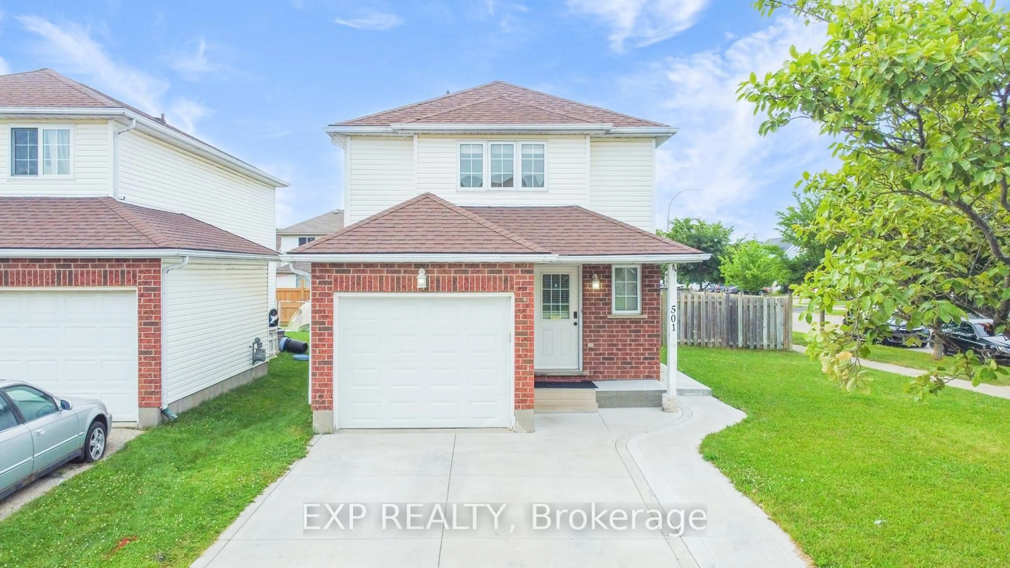 Frontside or backside of a home for 501 HIGHBROOK Crt, Kitchener Ontario N2E 3P4