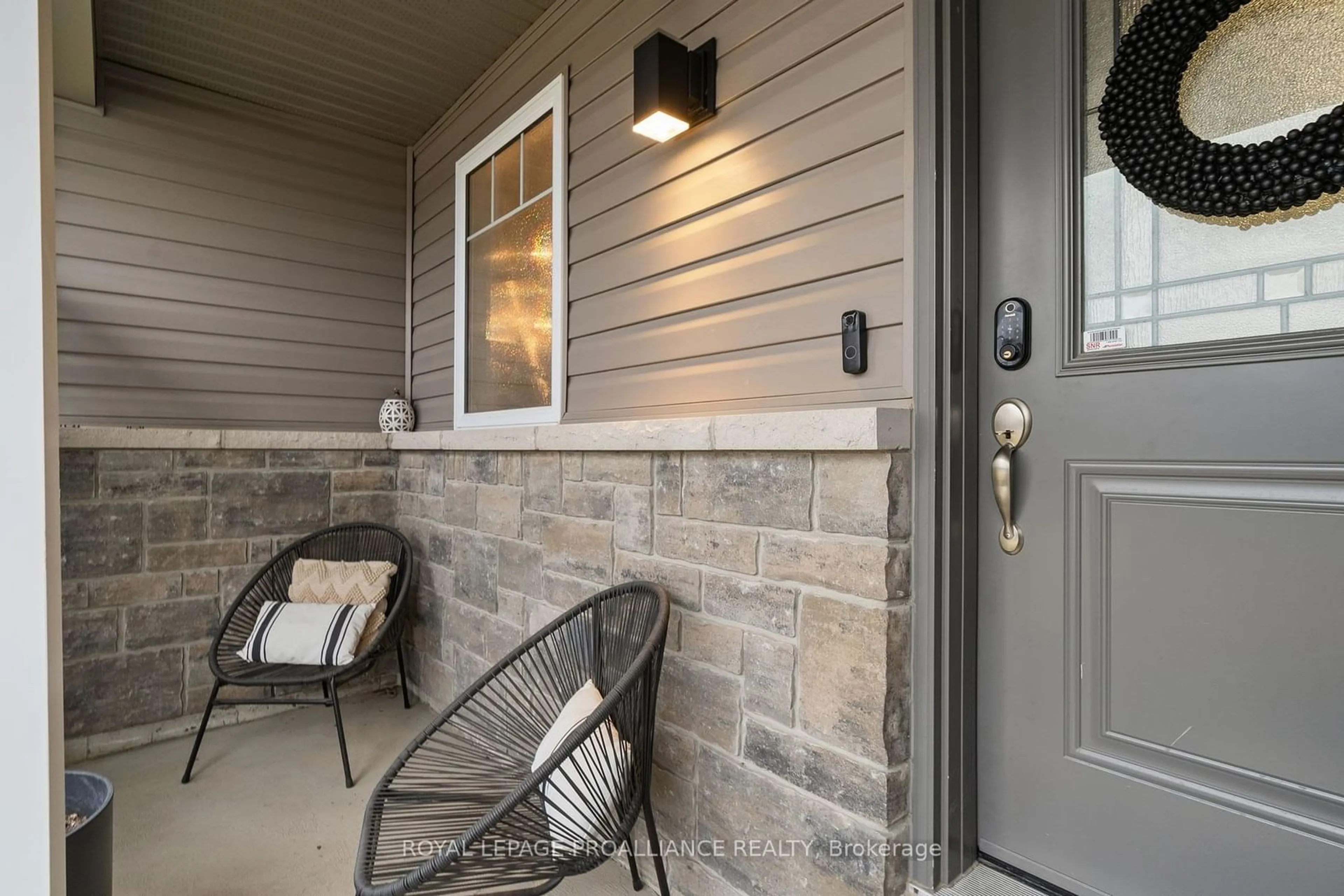 Indoor entryway for 24 Buchanan St, Prince Edward County Ontario K0K 2T0