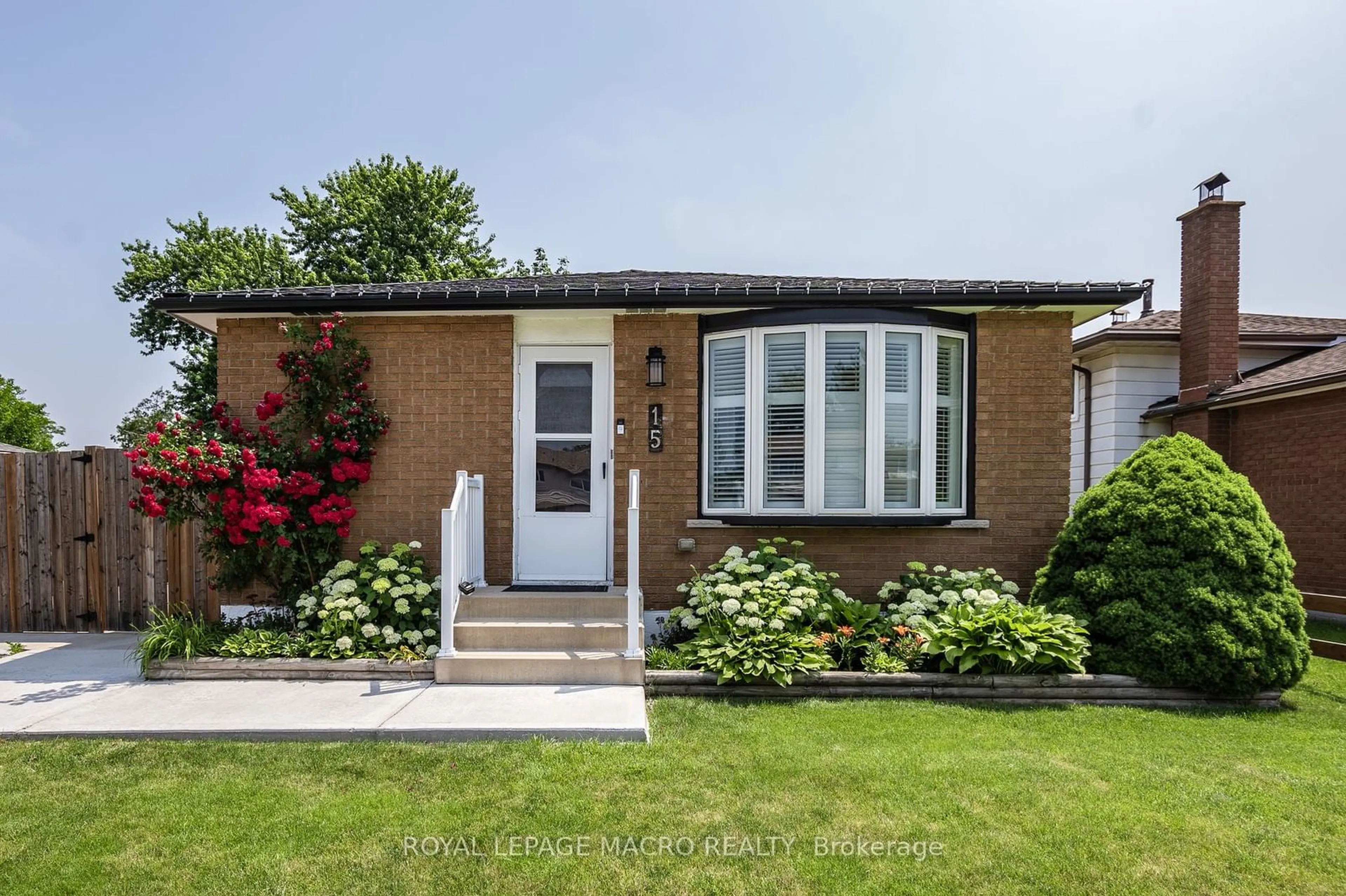 Home with brick exterior material for 15 Locheed Dr, Hamilton Ontario L8T 4L5