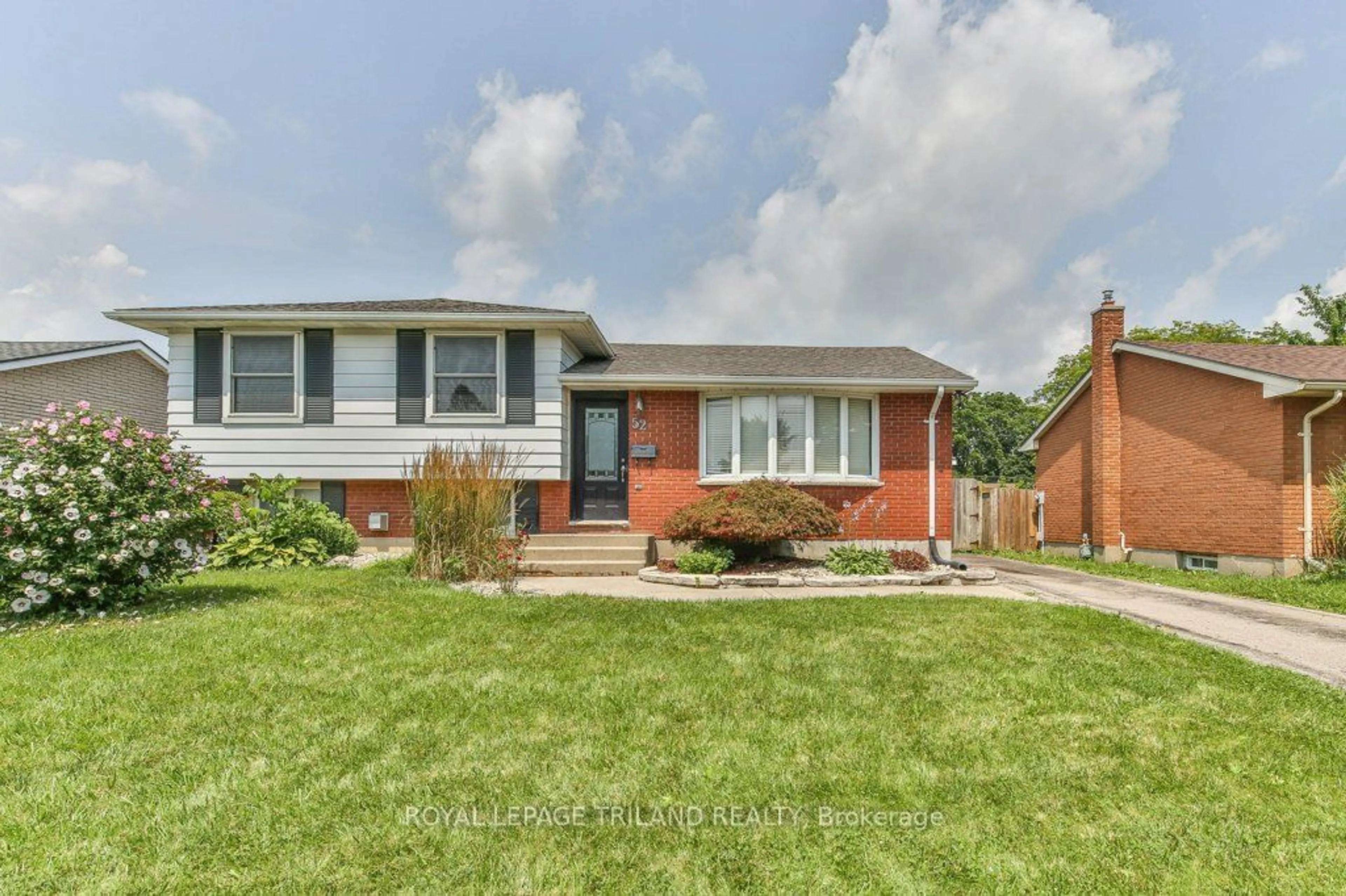 Home with brick exterior material for 52 LOCKE Ave, St. Thomas Ontario N5P 3X7