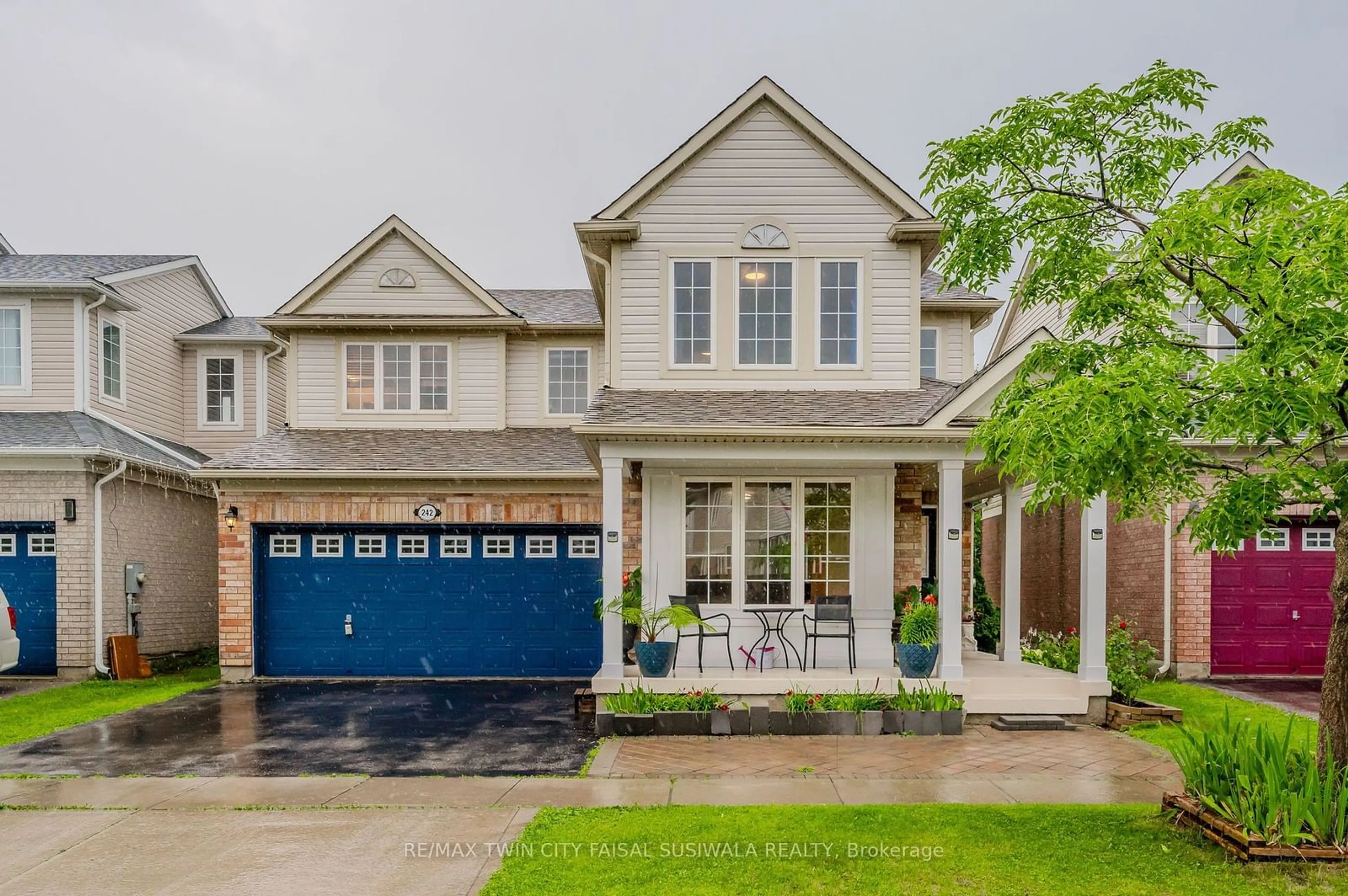 Frontside or backside of a home for 242 Garth Massey Dr, Cambridge Ontario N1T 2K2