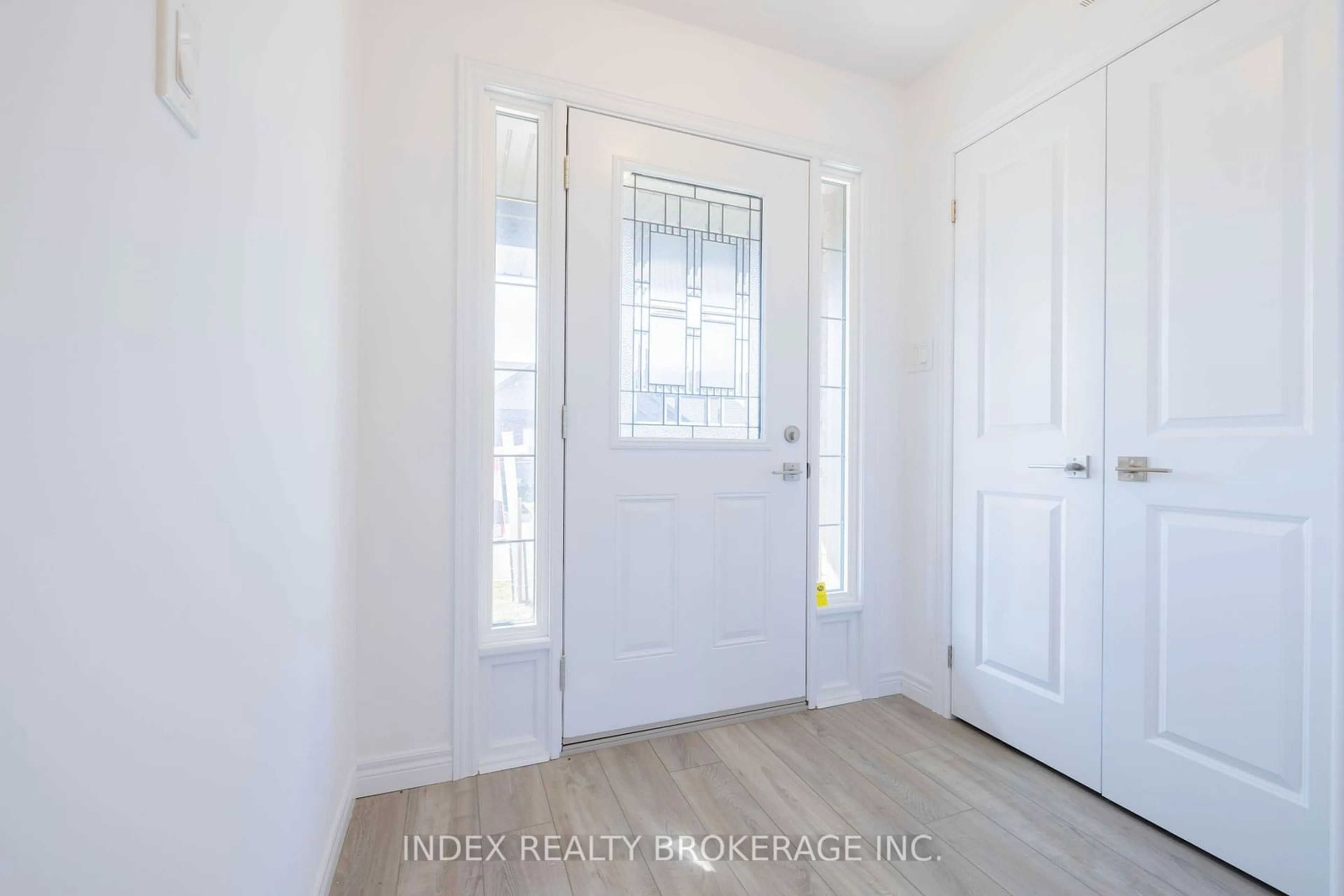 Indoor entryway for 29 Schuyler St #5, Brant Ontario N3L 0J2