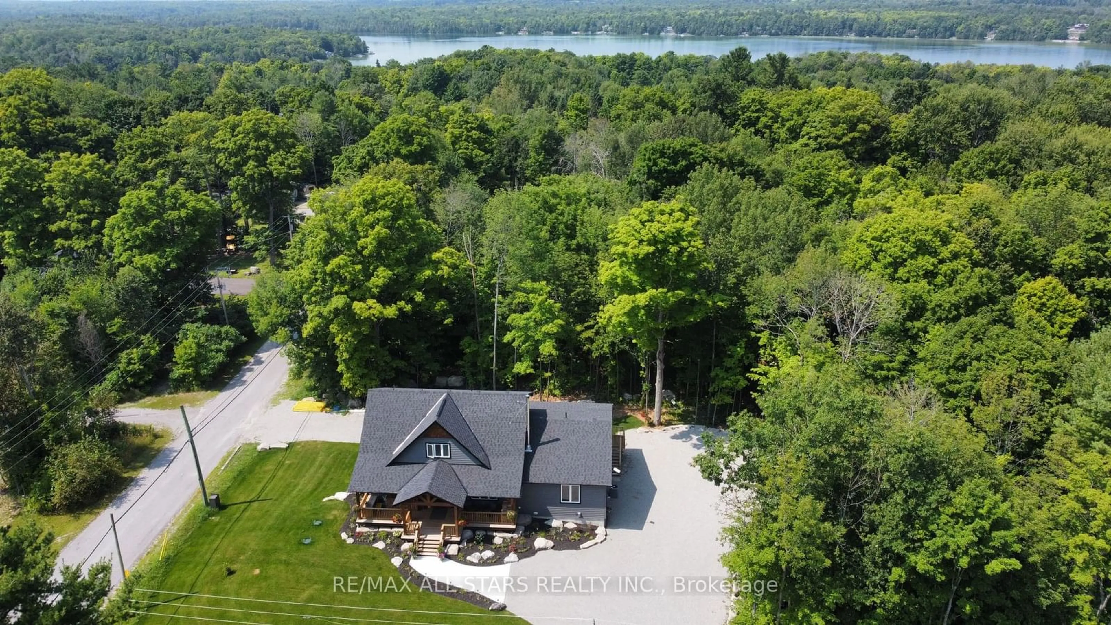 Cottage for 18 Six Foot Bay Rd, Galway-Cavendish and Harvey Ontario K0L 1J0
