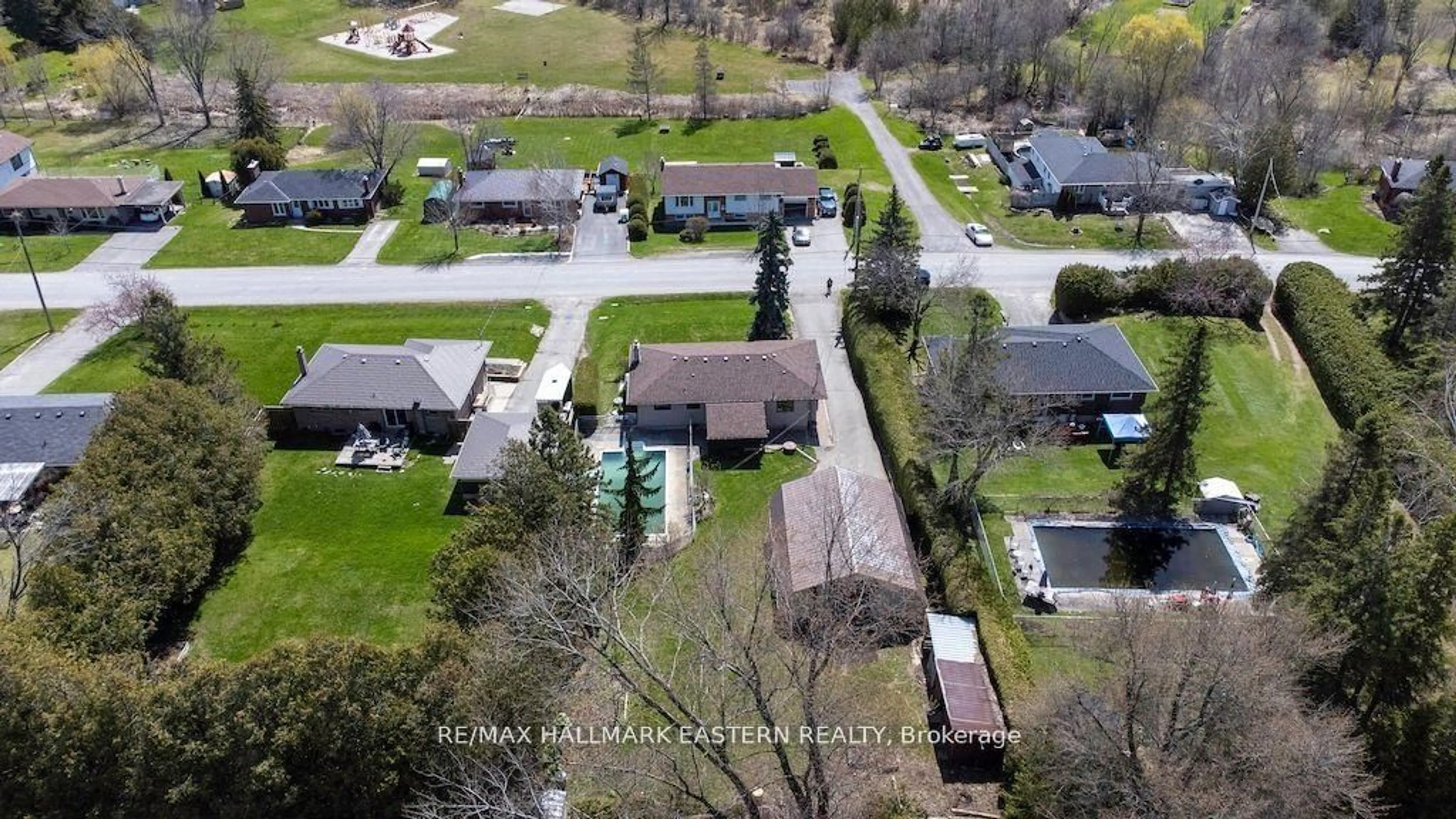 Frontside or backside of a home for 306 Gifford Dr, Douro-Dummer Ontario K9L 1A7