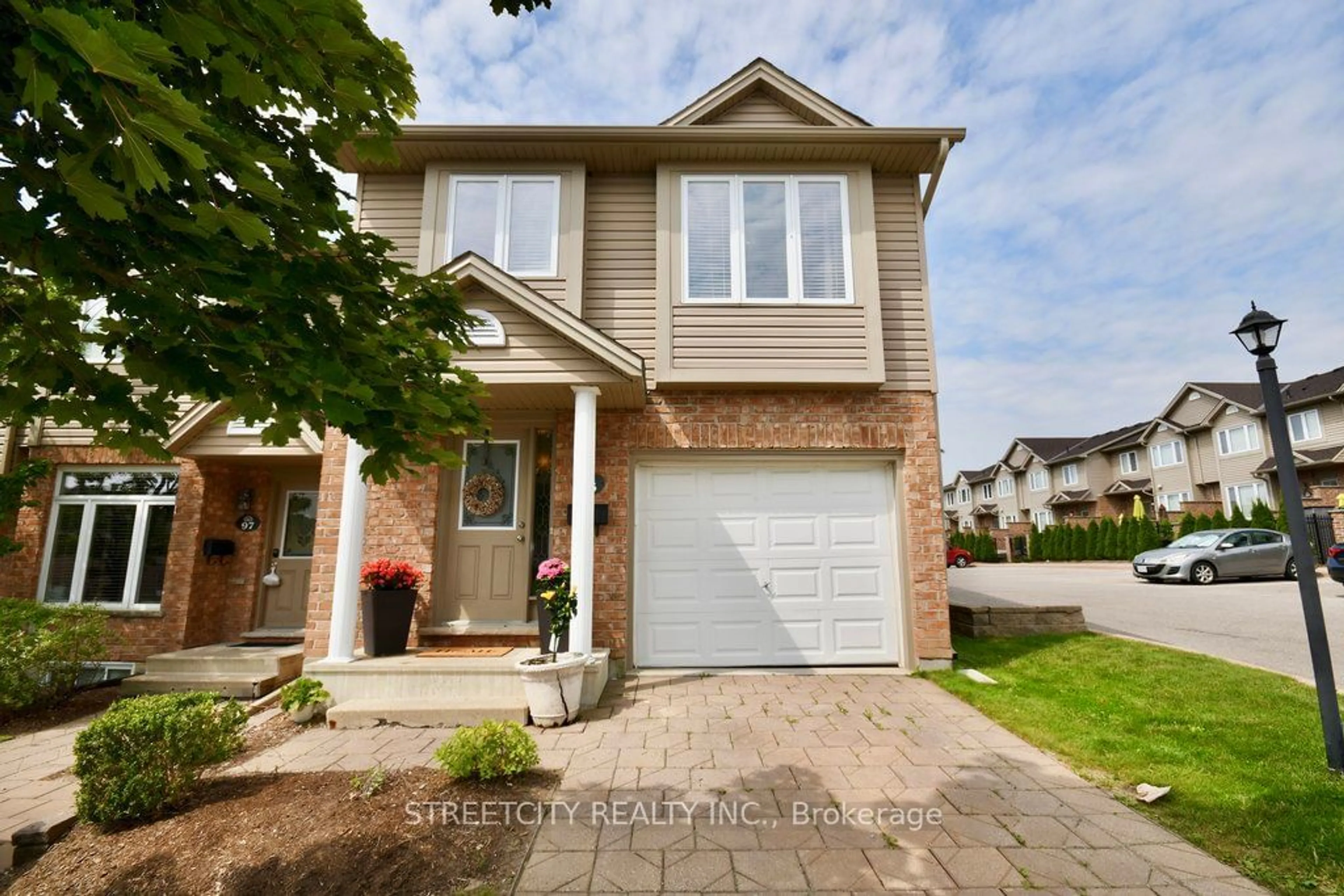 A pic from exterior of the house or condo for 1320 Savannah Dr #95, London Ontario N5X 0B7