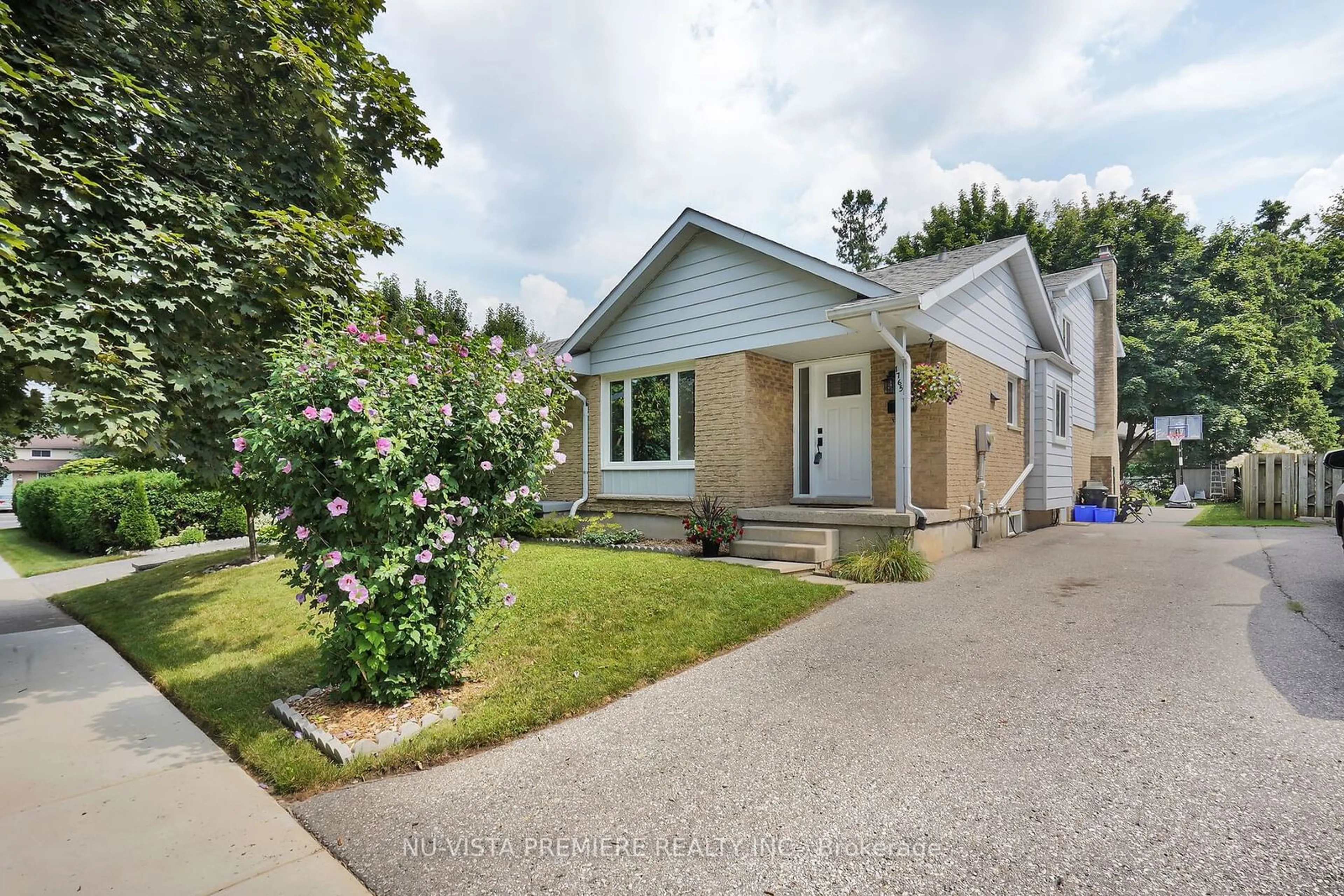 Frontside or backside of a home for 1765 Attawandaron Rd, London Ontario N6G 3M9