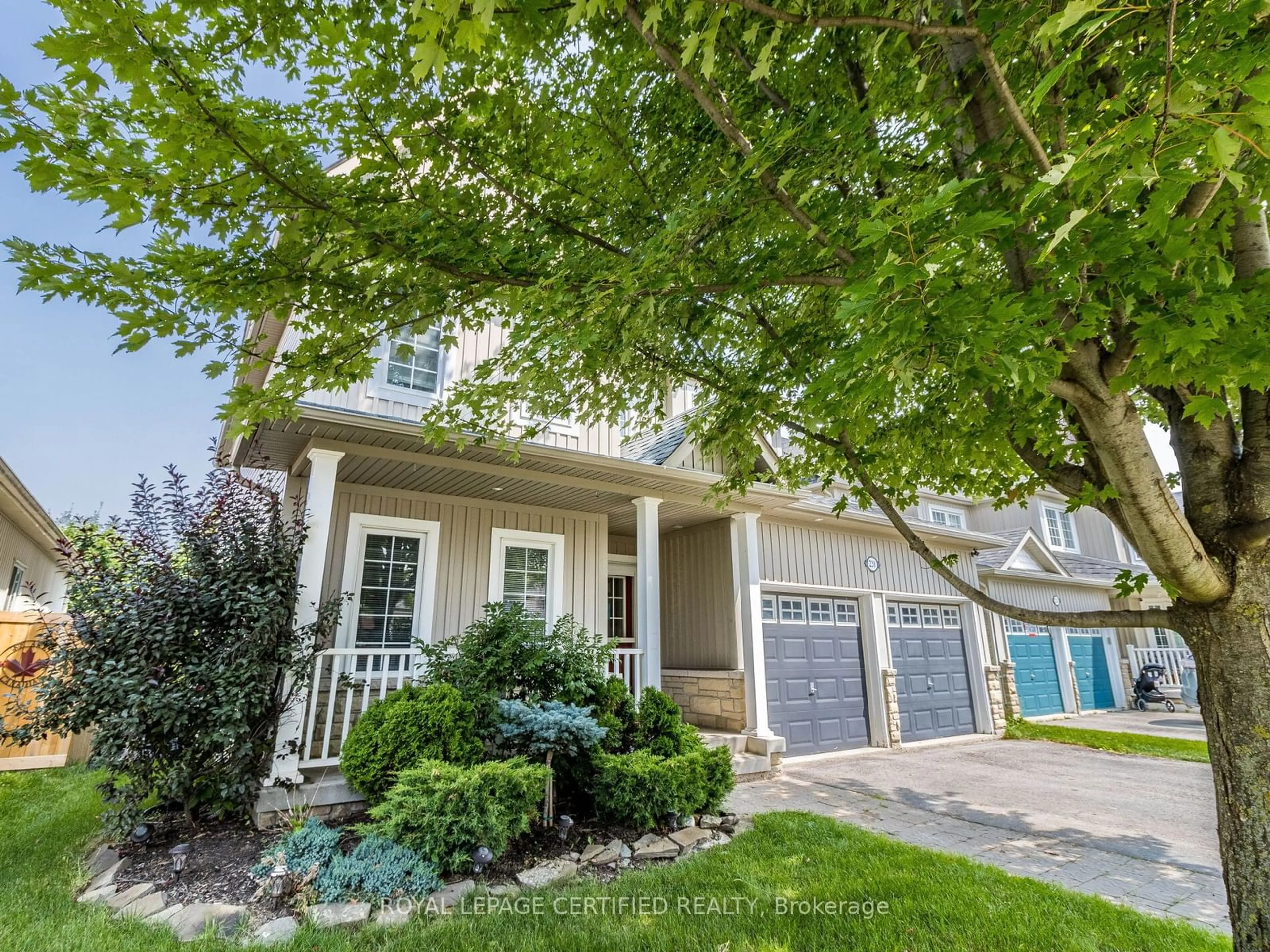 Frontside or backside of a home, the street view for 220 Berry St, Shelburne Ontario L9V 3E1