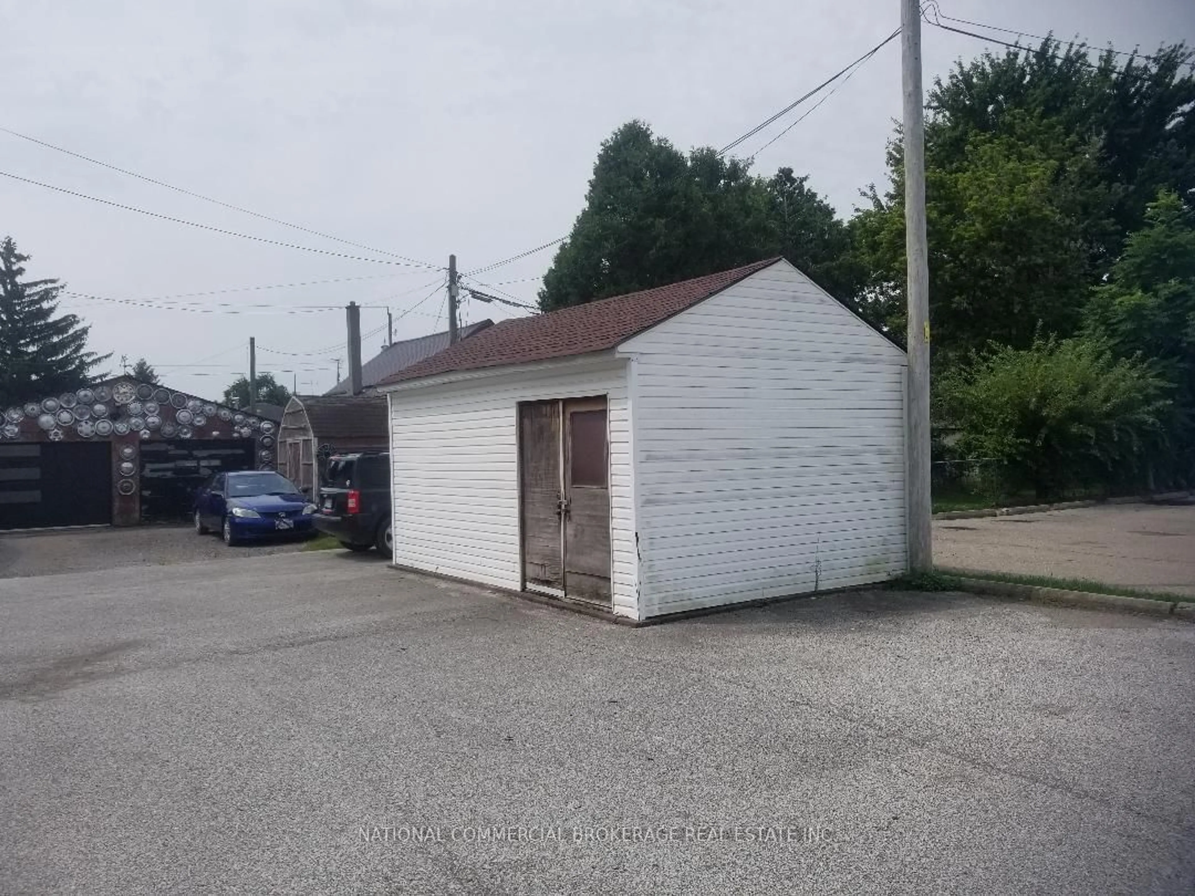 Shed for 50 Forhan St, Chatham-Kent Ontario N8A 3S1