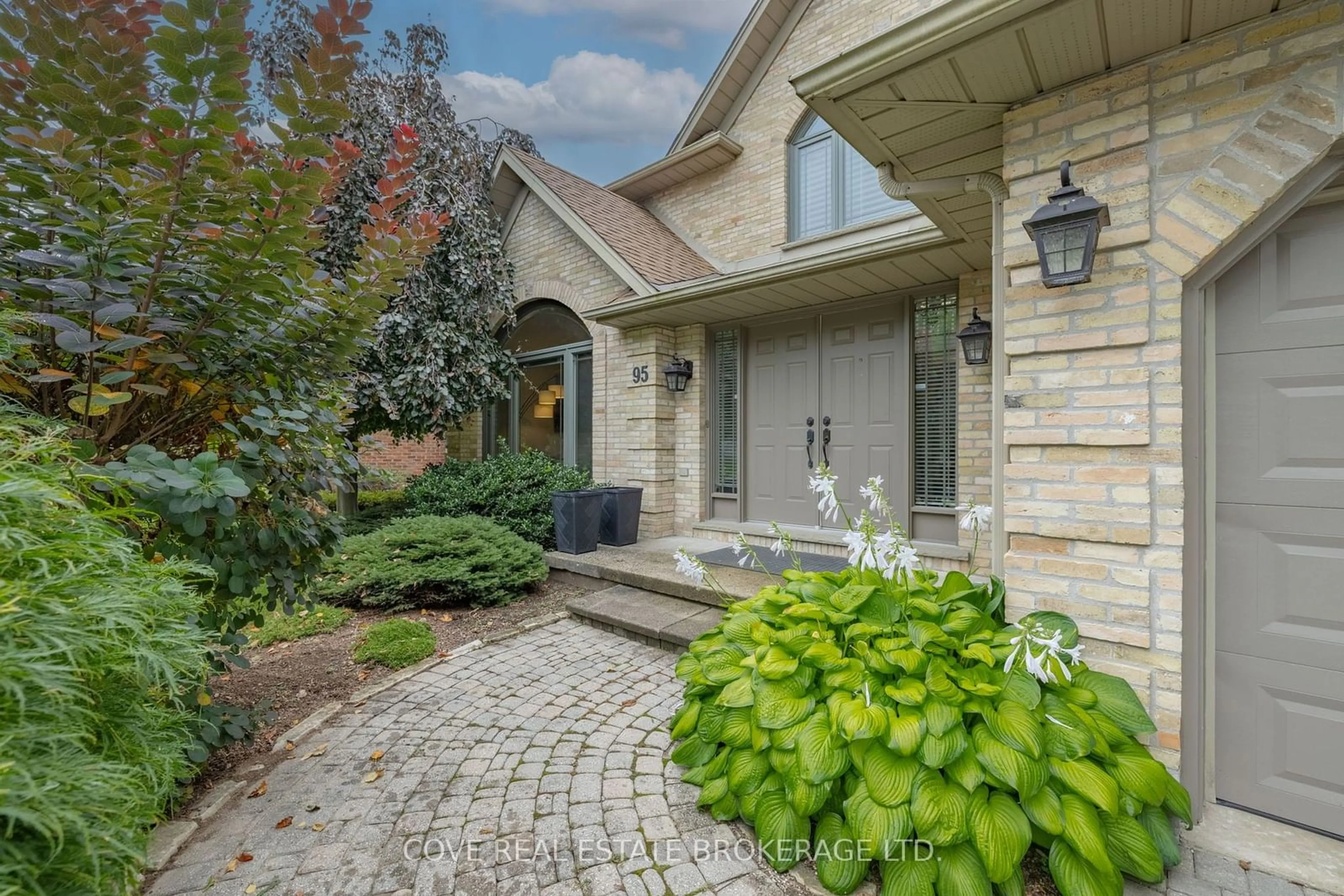 Home with brick exterior material for 95 Hazelden Lane, London Ontario N6H 5A1