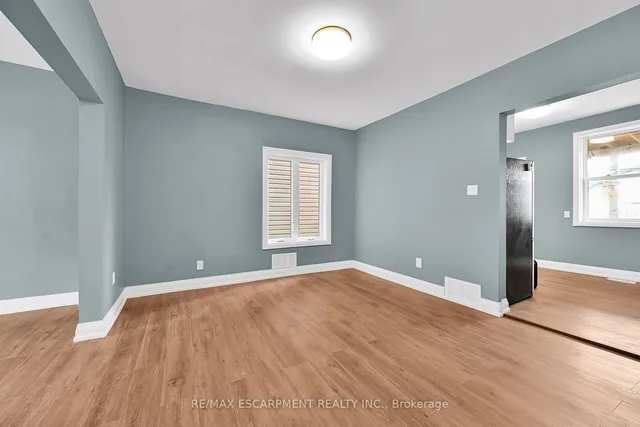 Additional property image - 33 Shaw St