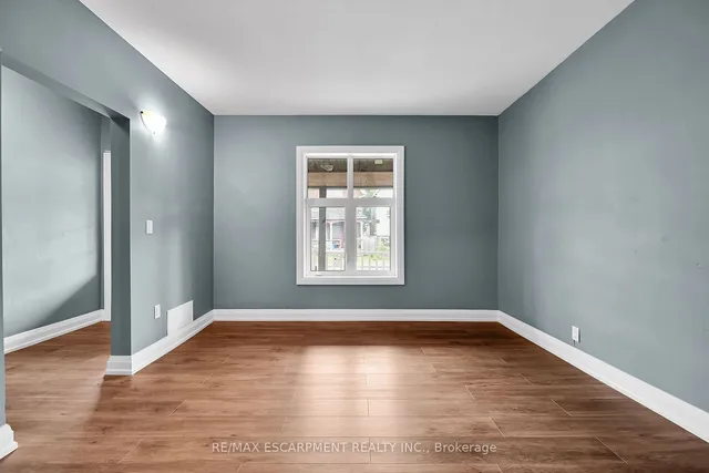 Additional property image - 33 Shaw St